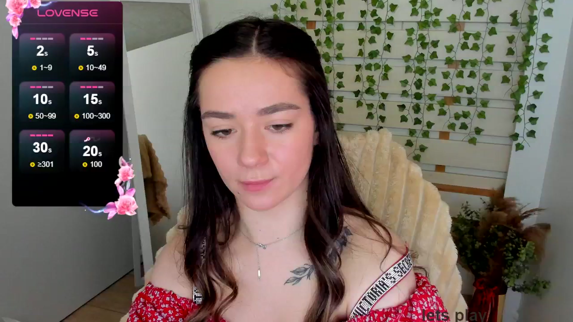 Gallery image thumbnail from KiraLove's myfreecams stream on, 05/11/2025, 10:39 image 12 of 20