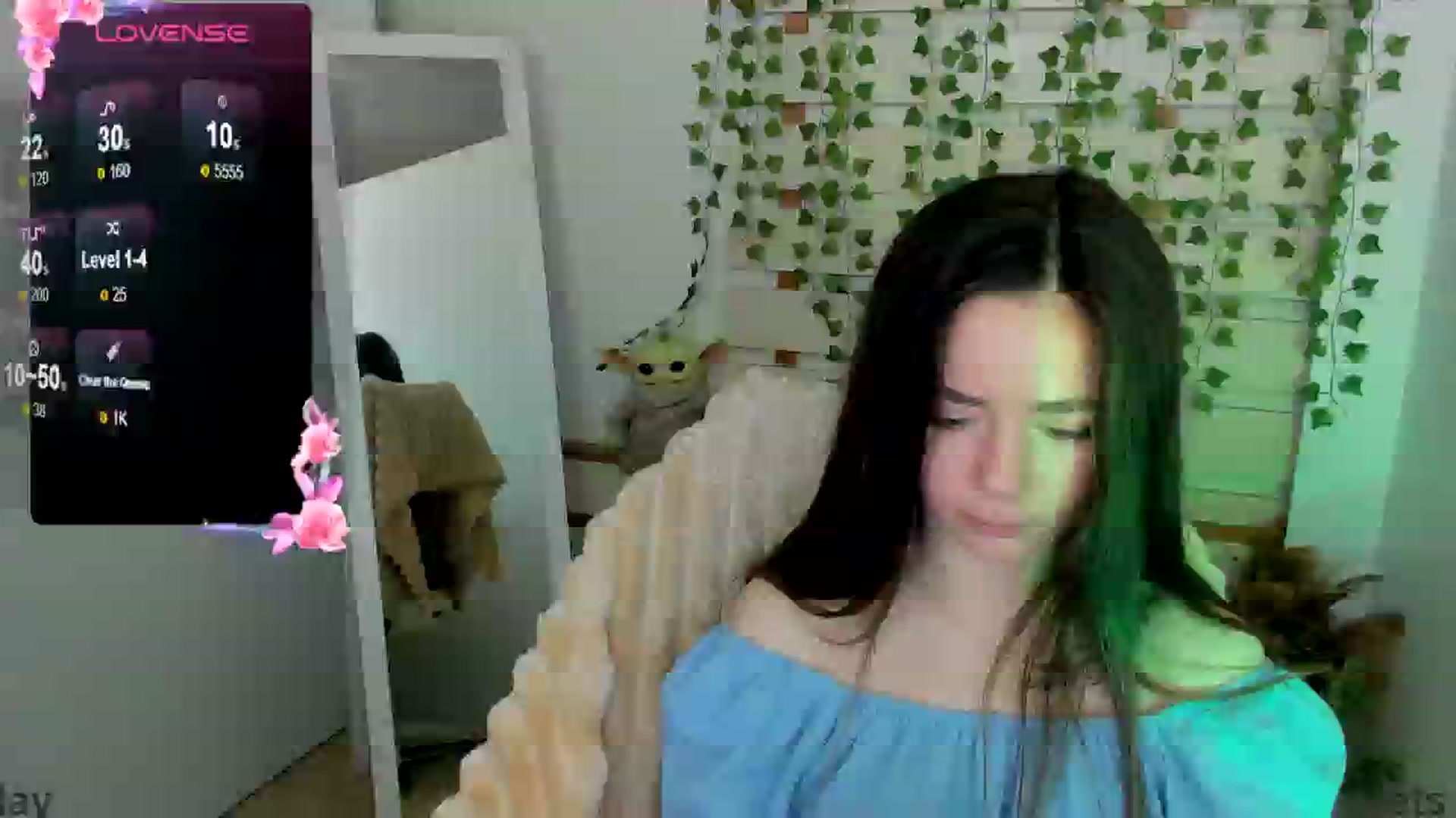 Gallery image thumbnail from KiraLove's myfreecams stream on, 05/12/2025, 08:02 image 15 of 20