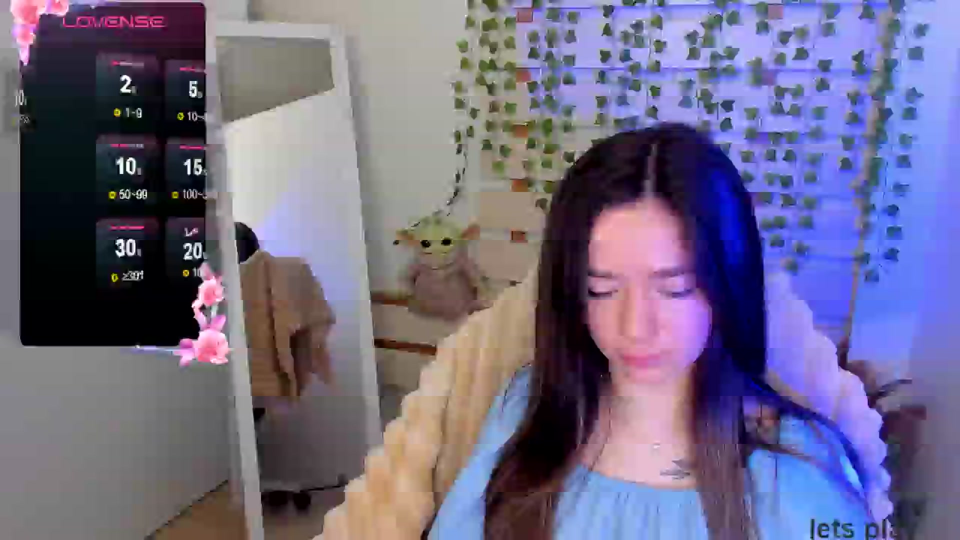 Gallery image thumbnail from KiraLove's myfreecams stream on, 05/12/2025, 08:02 image 8 of 20