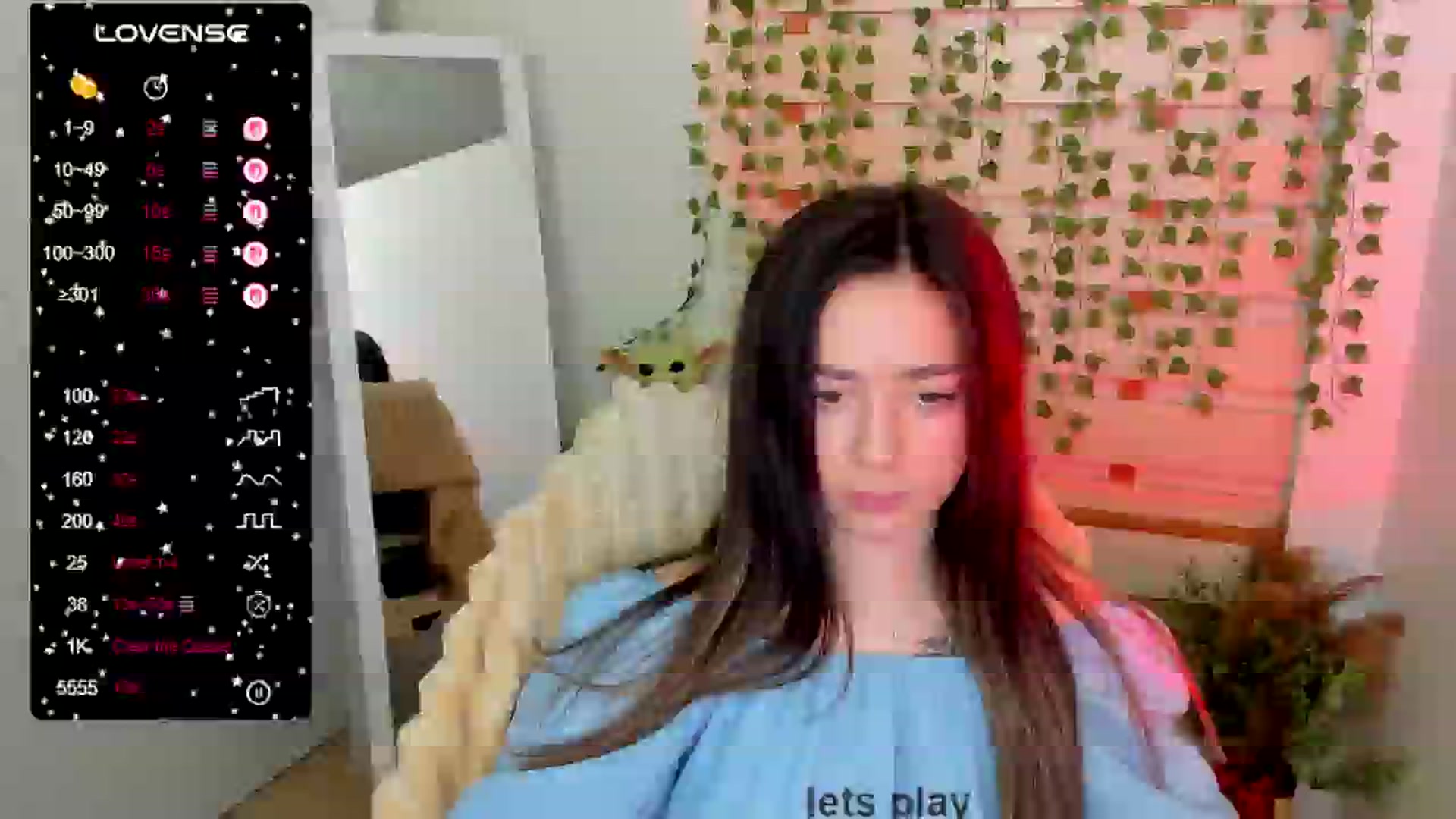Gallery image thumbnail from KiraLove's myfreecams stream on, 05/12/2025, 08:02 image 18 of 20