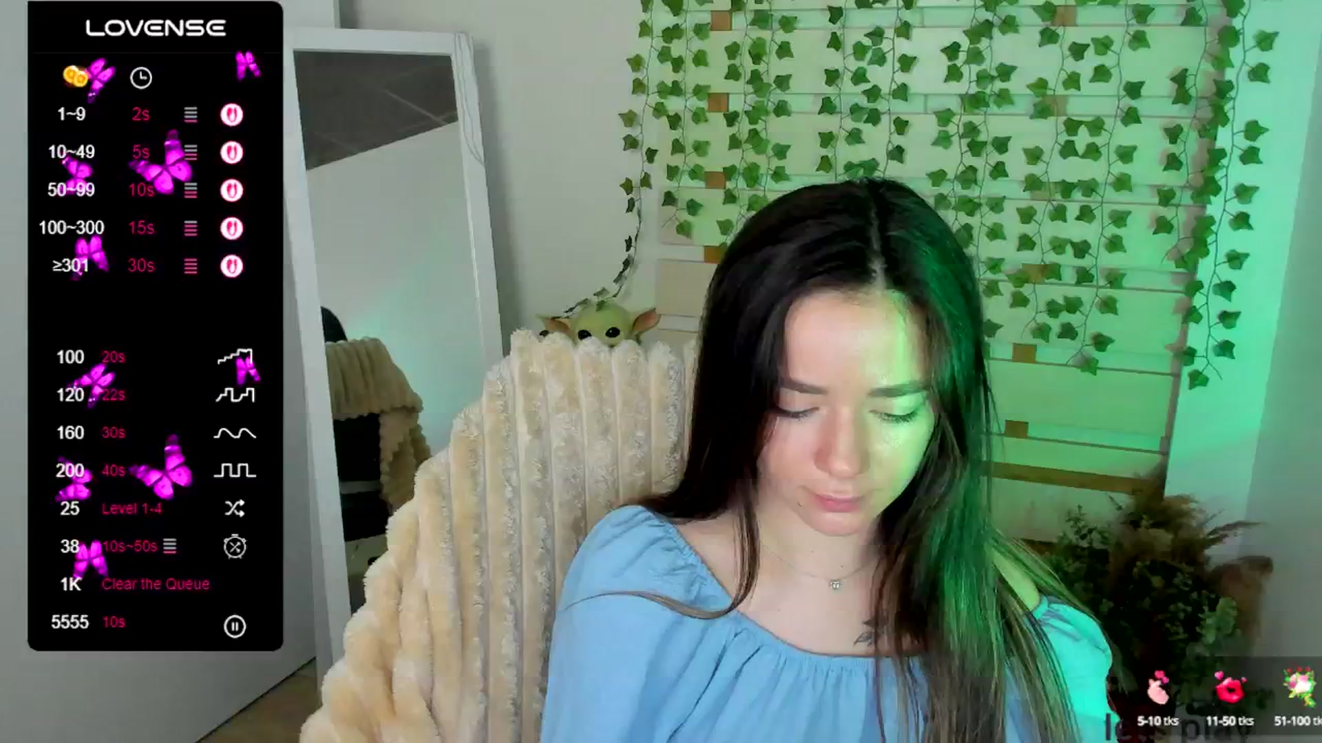 Gallery image thumbnail from KiraLove's myfreecams stream on, 05/12/2025, 09:57 image 20 of 20