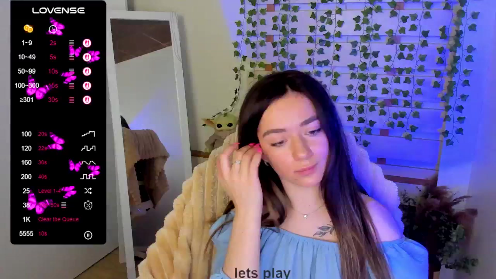 Gallery image thumbnail from KiraLove's myfreecams stream on, 05/12/2025, 09:57 image 17 of 20