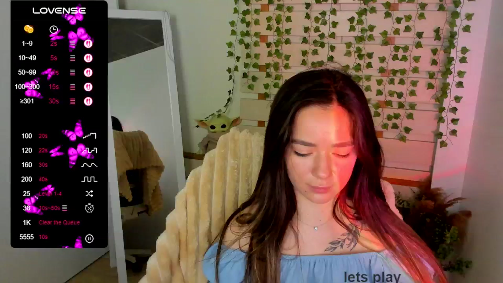 Gallery image thumbnail from KiraLove's myfreecams stream on, 05/12/2025, 11:55 image 9 of 20
