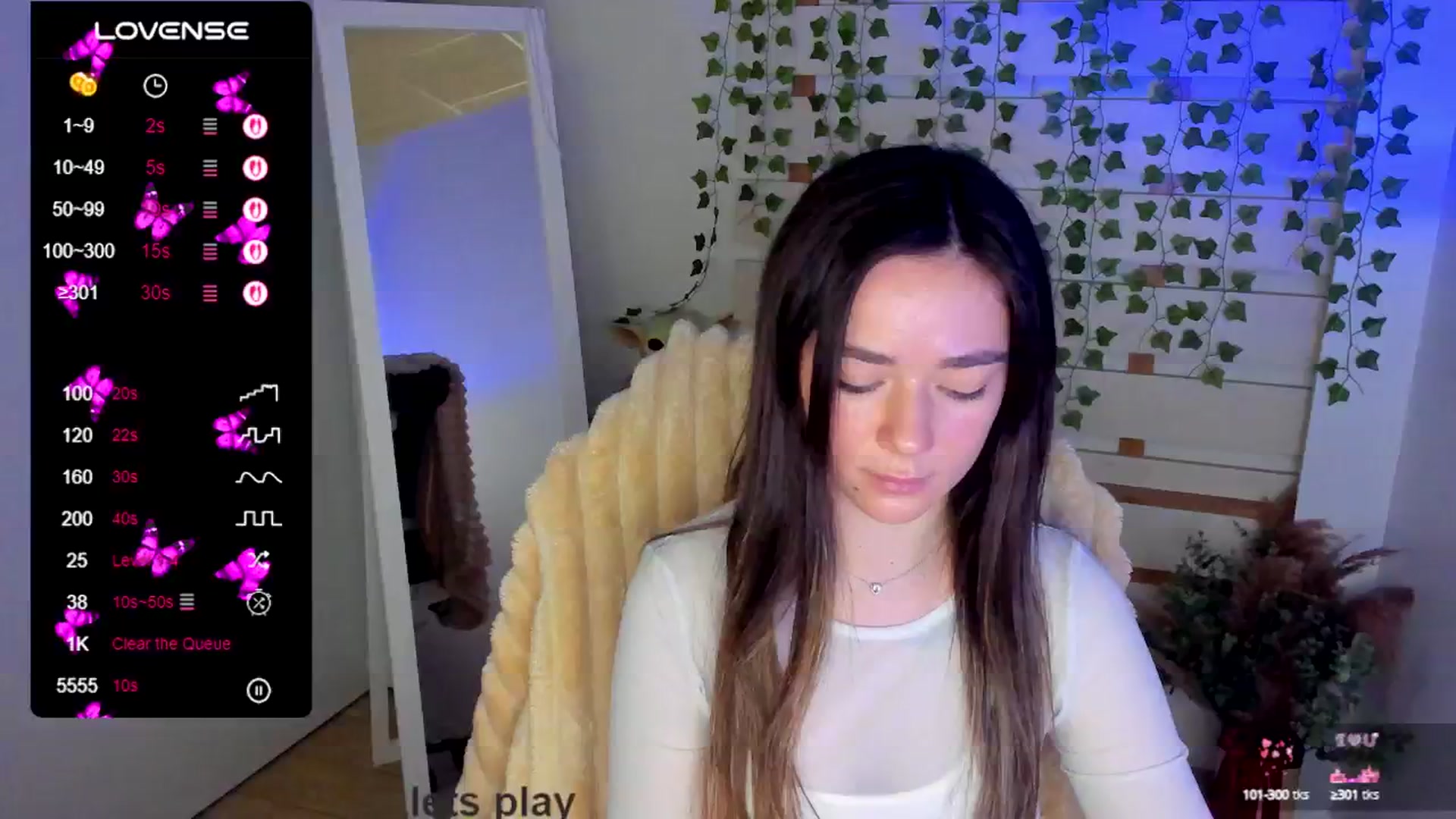 Gallery image thumbnail from KiraLove's myfreecams stream on, 05/13/2025, 12:01 image 20 of 20