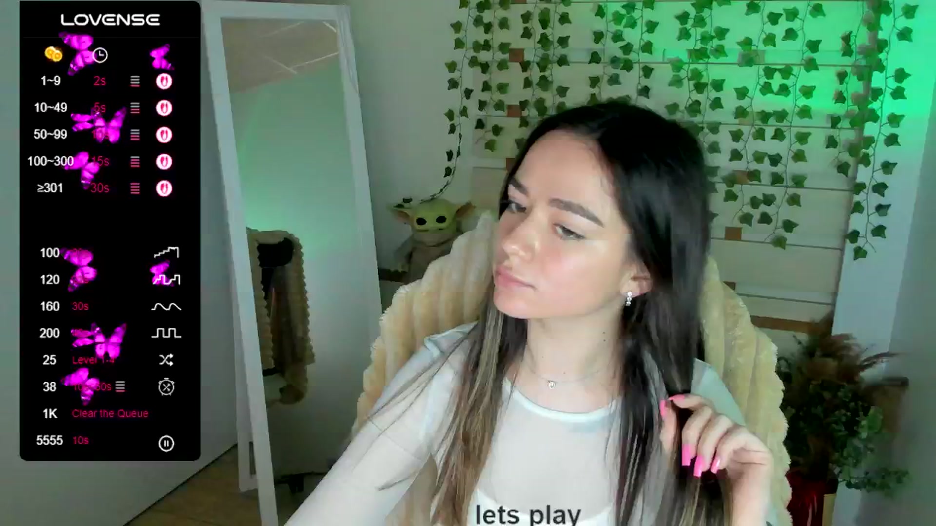 Gallery image thumbnail from KiraLove's myfreecams stream on, 05/13/2025, 12:01 image 17 of 20