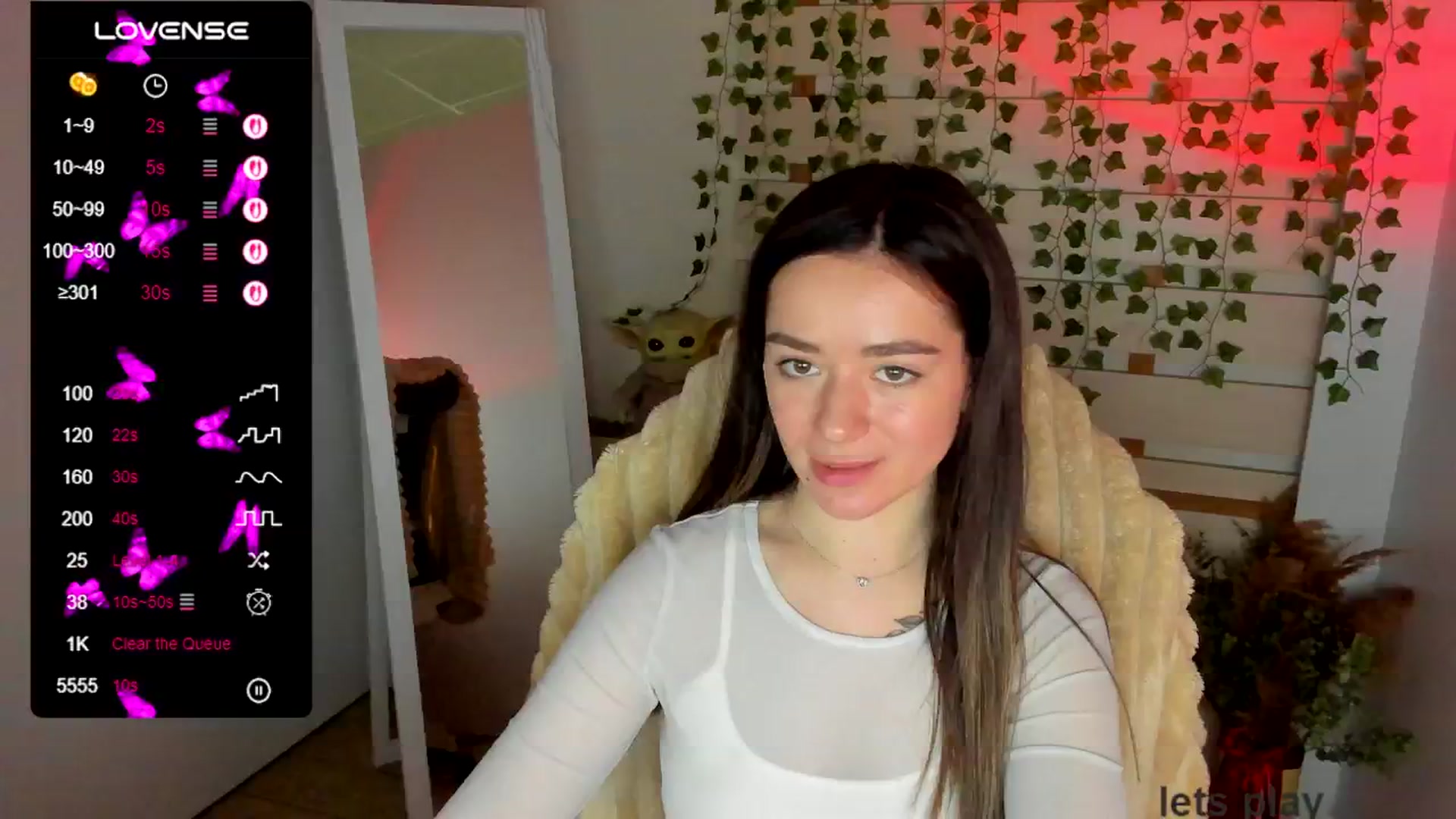Gallery image thumbnail from KiraLove's myfreecams stream on, 05/13/2025, 12:01 image 4 of 20