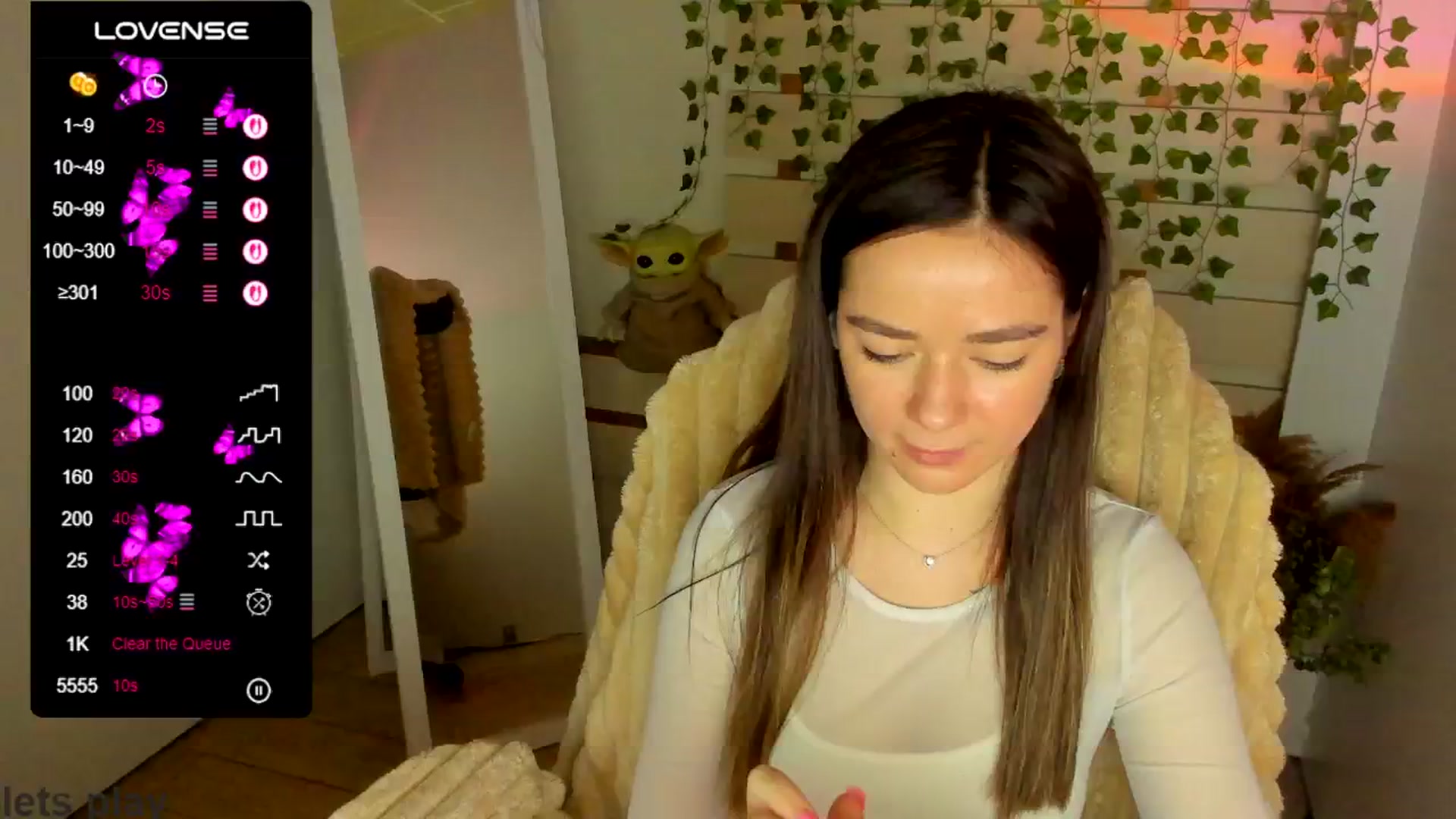 Gallery image thumbnail from KiraLove's myfreecams stream on, 05/13/2025, 12:01 image 1 of 20