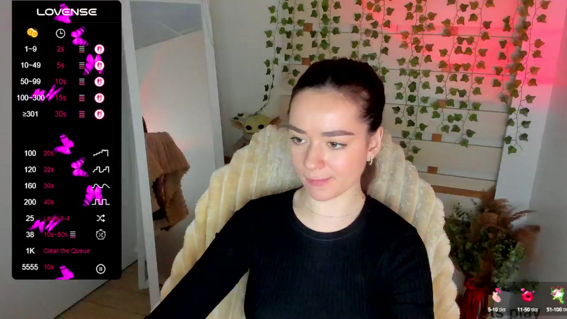 Gallery image thumbnail from KiraLove's myfreecams stream on, 05/14/2025, 09:39 image 4 of 20