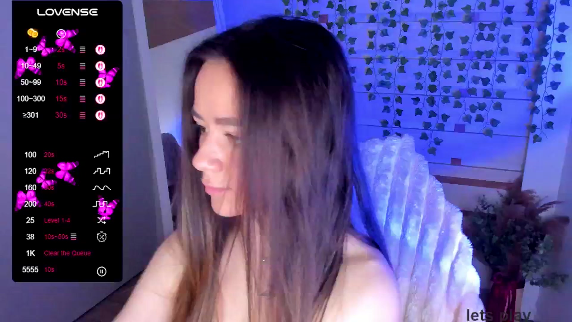 Gallery image thumbnail from KiraLove's myfreecams stream on, 05/15/2025, 08:08 image 18 of 20