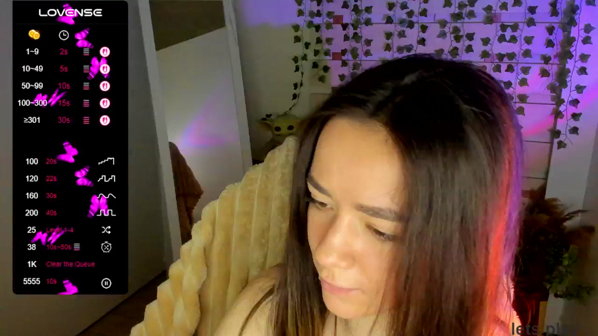 Gallery image thumbnail from KiraLove's myfreecams stream on, 05/15/2025, 08:08 image 19 of 20
