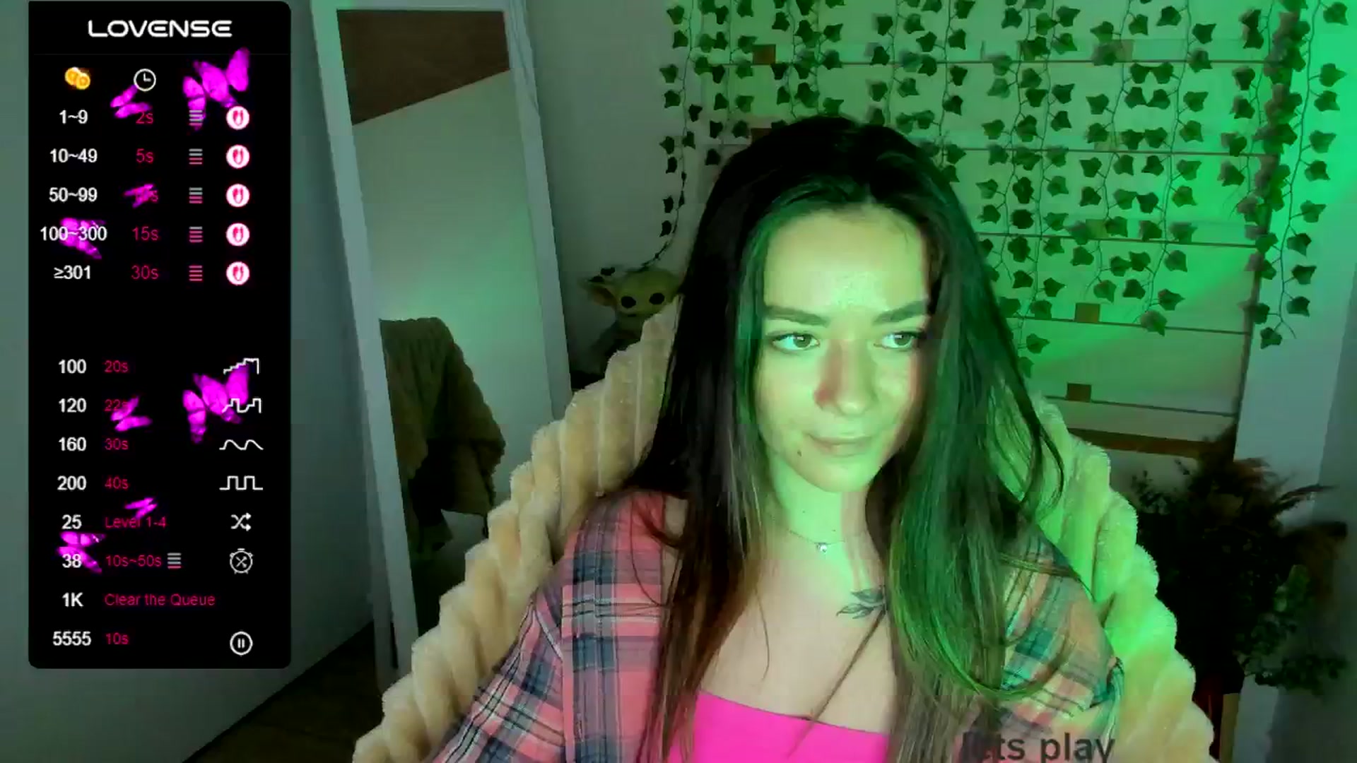 Gallery image thumbnail from KiraLove's myfreecams stream on, 05/15/2025, 10:47 image 18 of 20