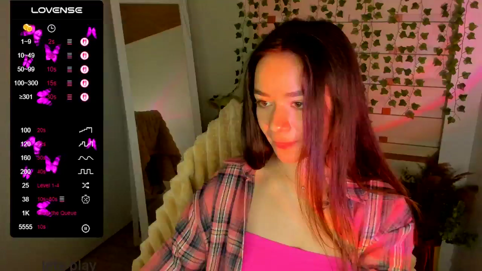 Gallery image thumbnail from KiraLove's myfreecams stream on, 05/15/2025, 10:47 image 8 of 20