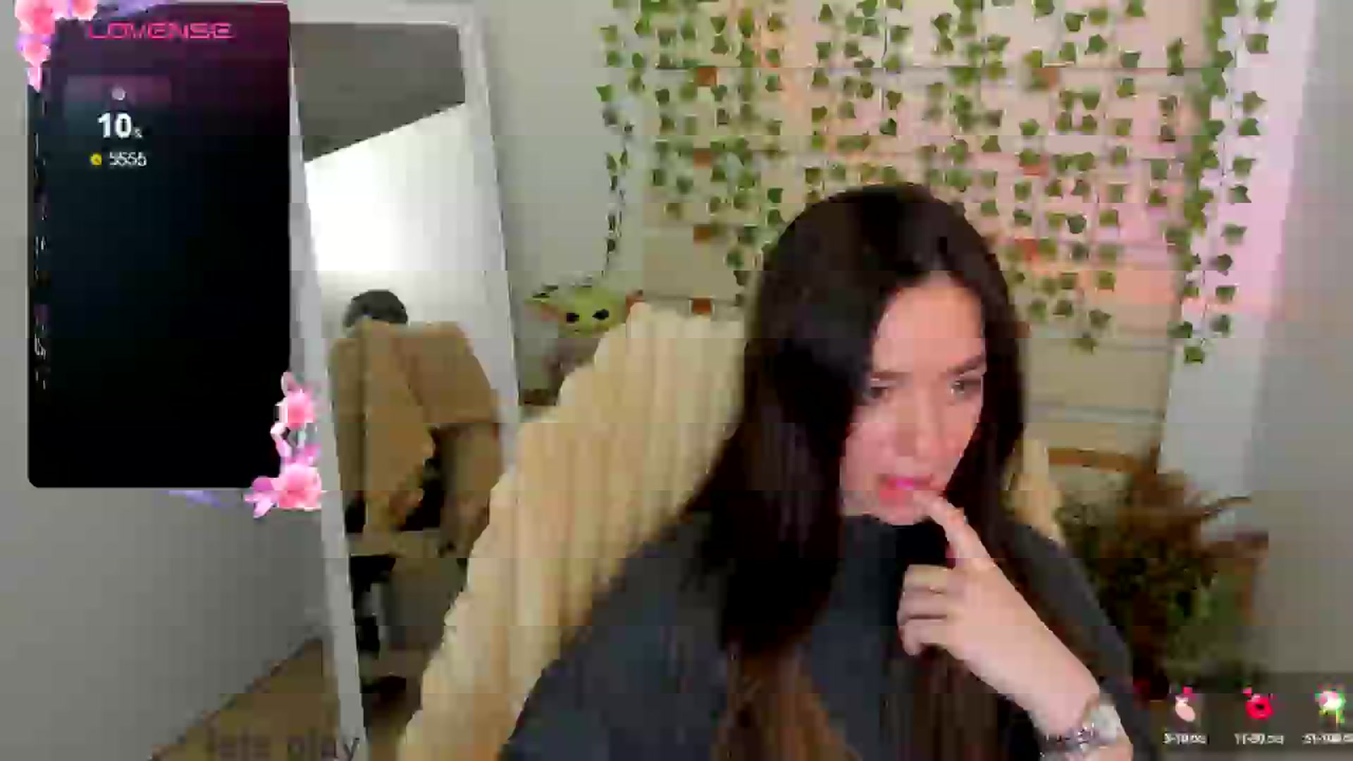 Gallery image thumbnail from KiraLove's myfreecams stream on, 05/17/2025, 08:42 image 10 of 20