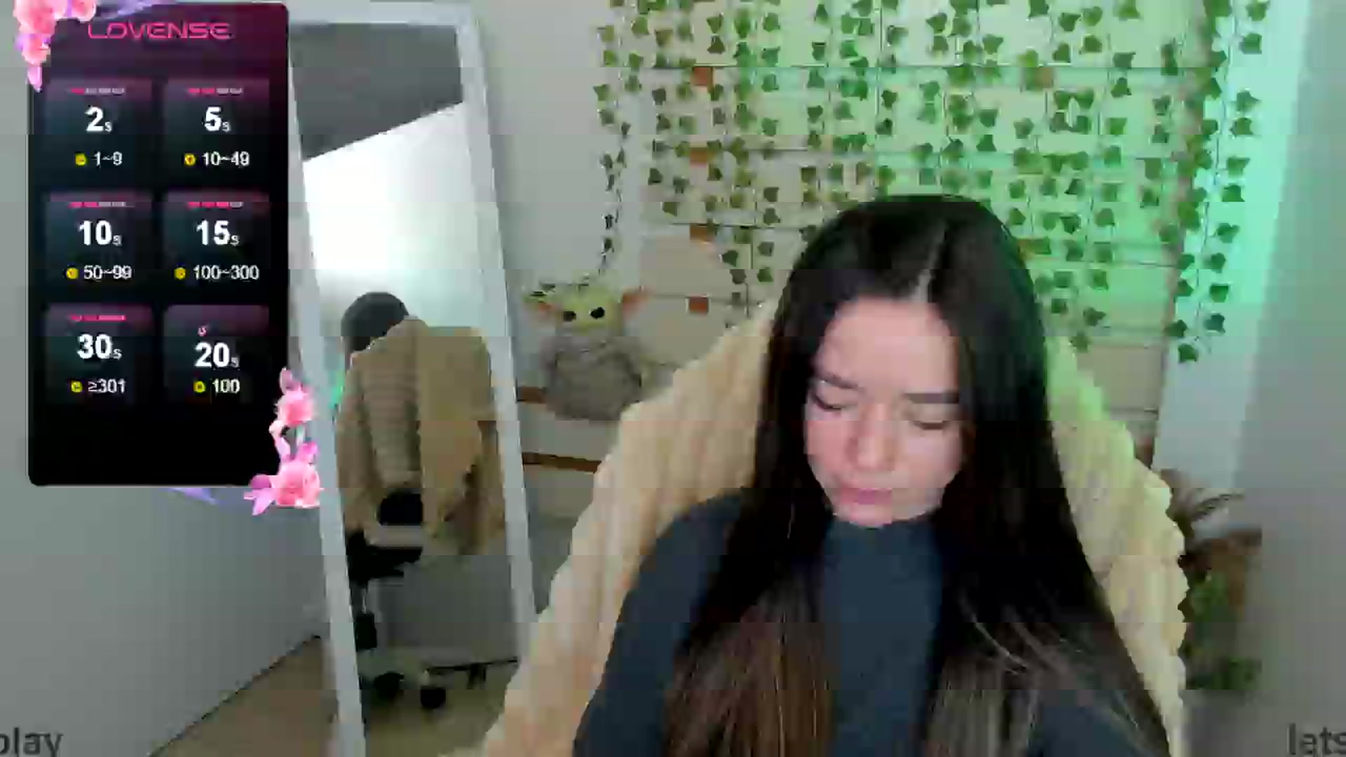 Gallery image thumbnail from KiraLove's myfreecams stream on, 05/17/2025, 08:42 image 19 of 20