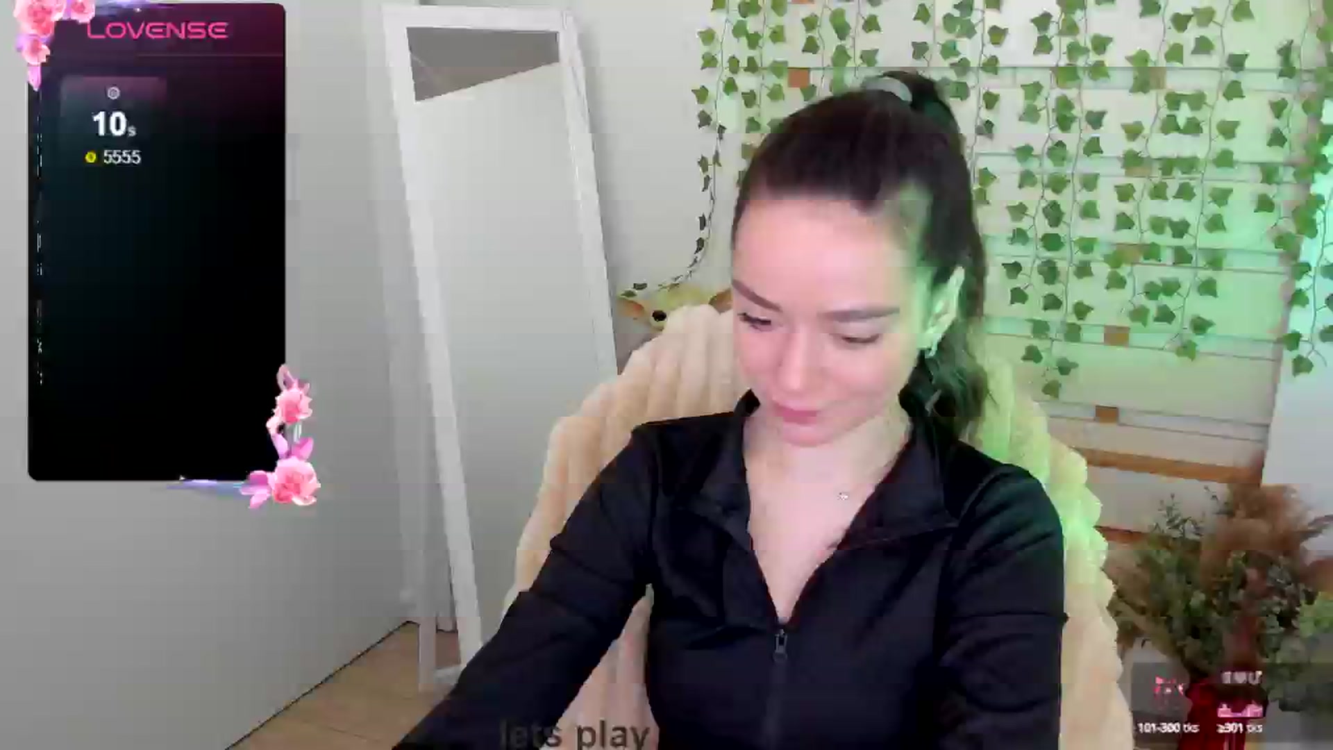 Gallery image thumbnail from KiraLove's myfreecams stream on, 05/19/2025, 12:50 image 3 of 20