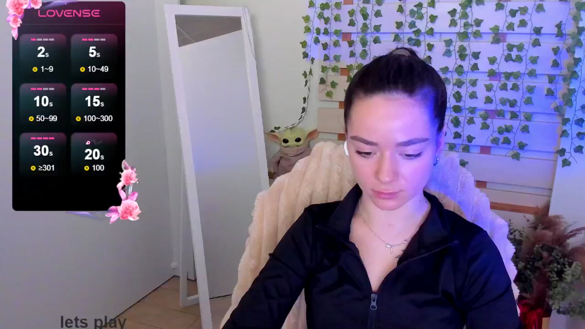 Gallery image thumbnail from KiraLove's myfreecams stream on, 05/19/2025, 13:42 image 19 of 20