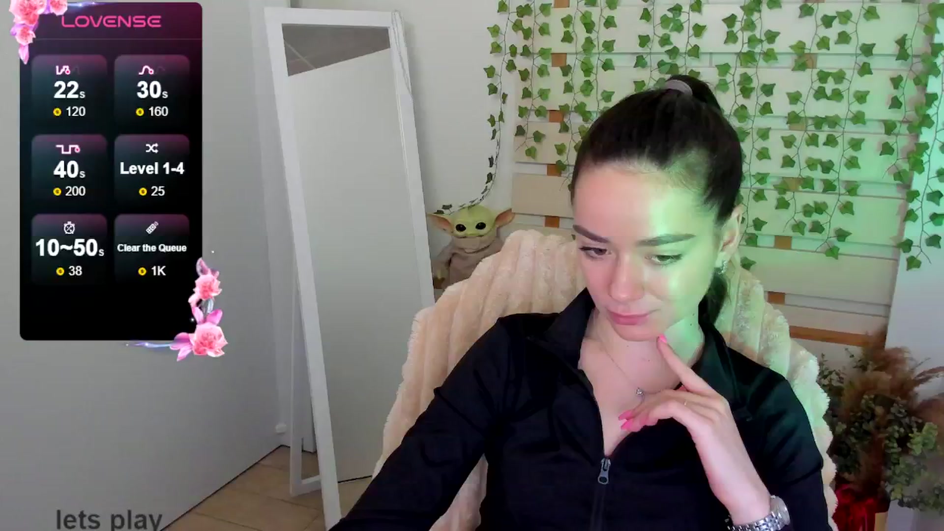 Gallery image thumbnail from KiraLove's myfreecams stream on, 05/19/2025, 13:42 image 18 of 20