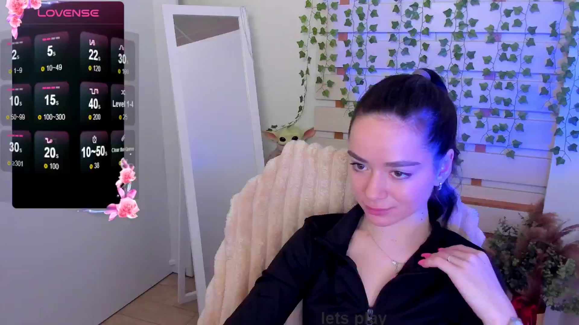 Gallery image thumbnail from KiraLove's myfreecams stream on, 05/19/2025, 13:42 image 6 of 20