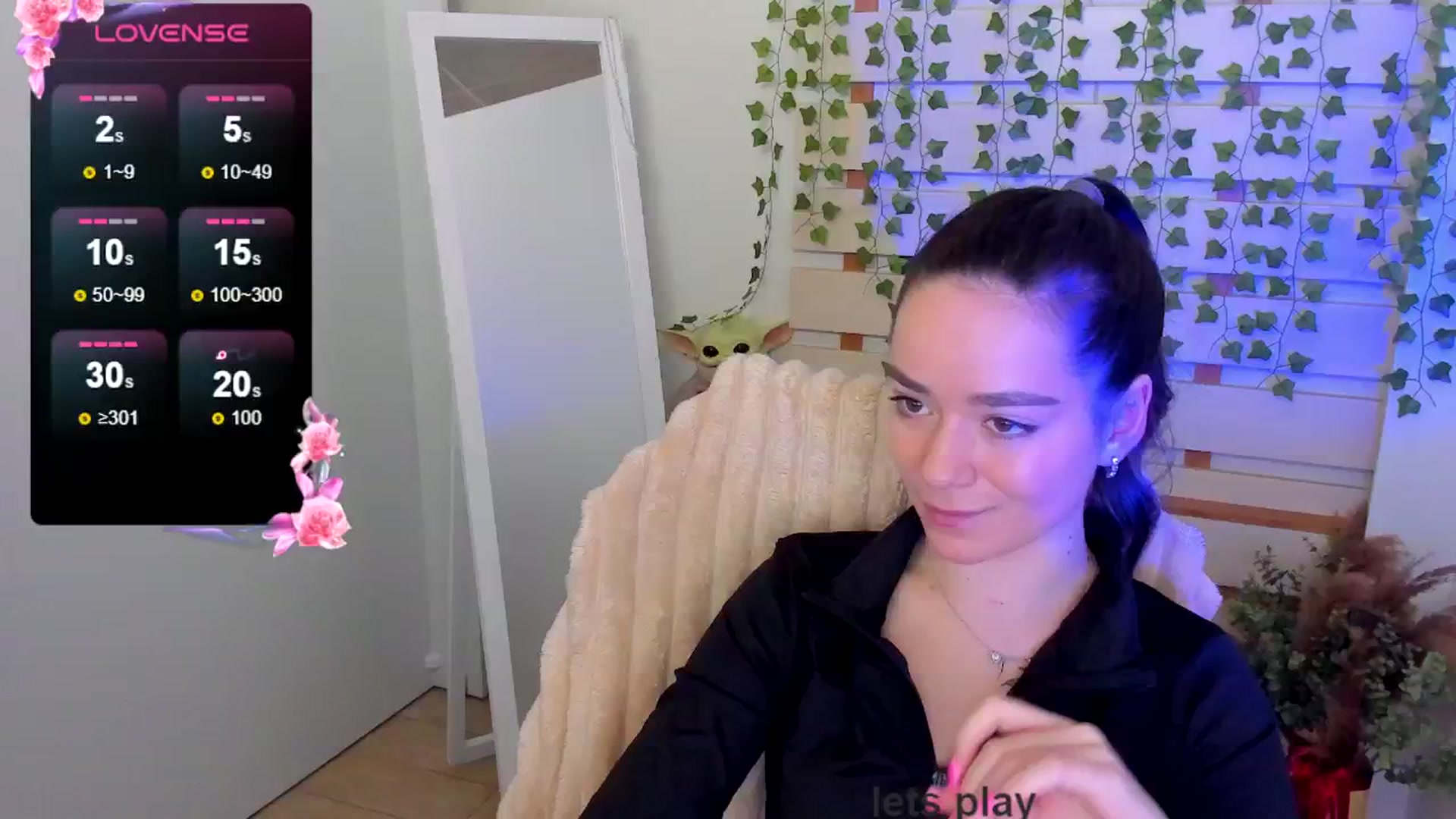 Gallery image thumbnail from KiraLove's myfreecams stream on, 05/19/2025, 13:42 image 7 of 20