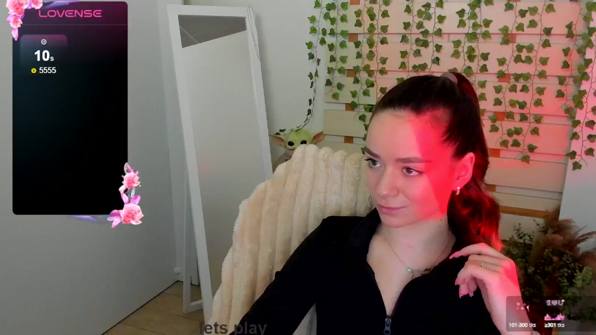 Gallery image thumbnail from KiraLove's myfreecams stream on, 05/19/2025, 13:42 image 1 of 20