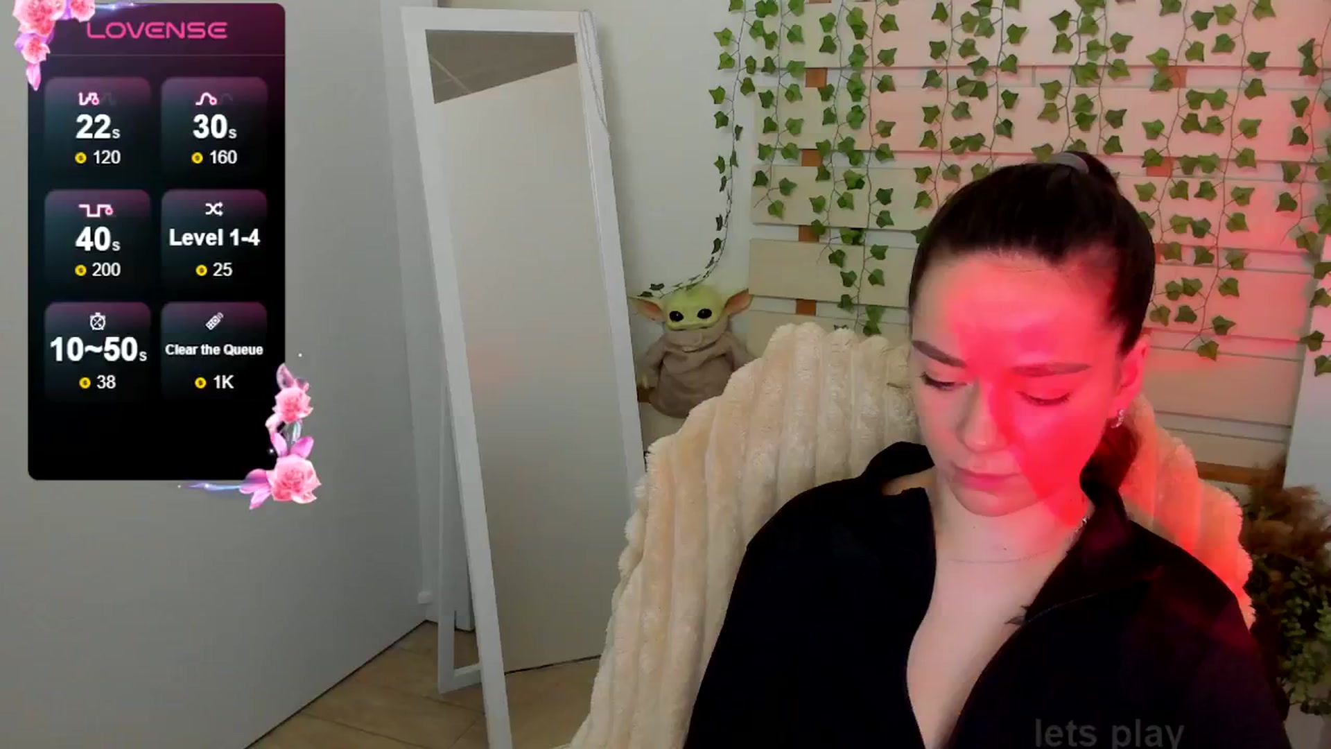 Gallery image thumbnail from KiraLove's myfreecams stream on, 05/19/2025, 15:00 image 11 of 20