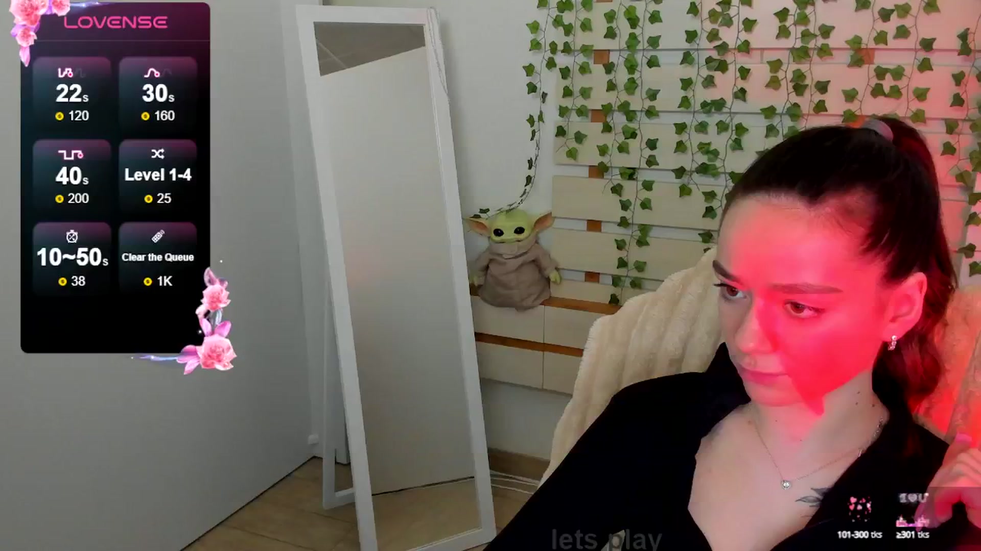Gallery image thumbnail from KiraLove's myfreecams stream on, 05/19/2025, 15:00 image 17 of 20
