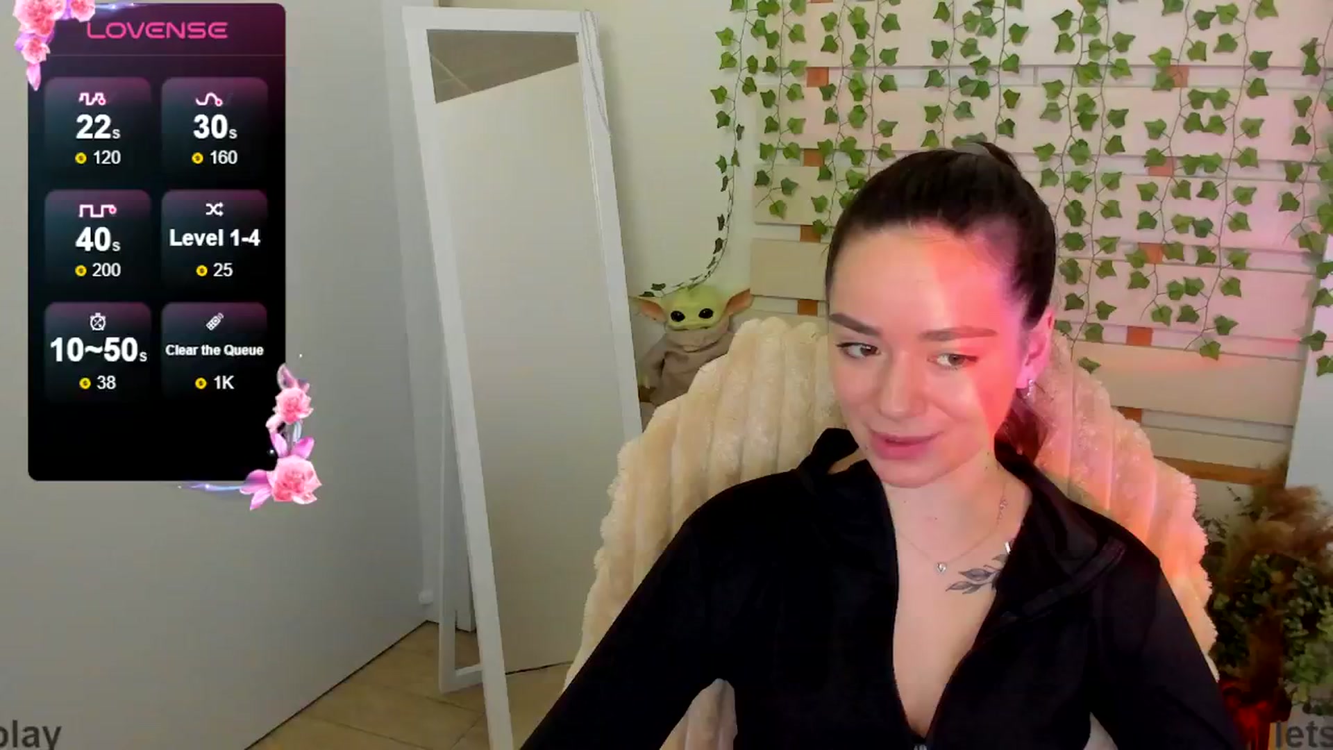 Gallery image thumbnail from KiraLove's myfreecams stream on, 05/19/2025, 15:00 image 6 of 20