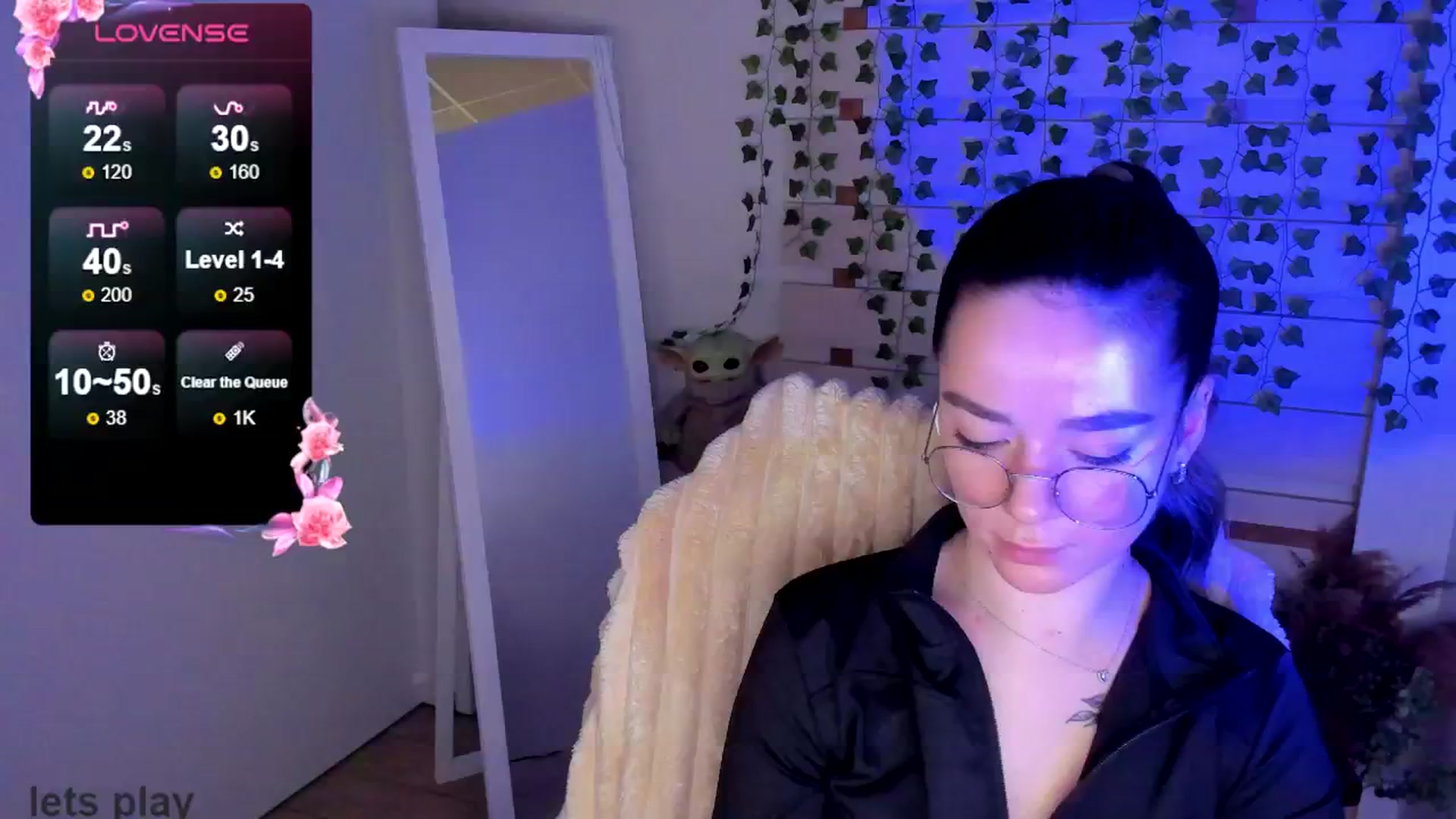 Gallery image thumbnail from KiraLove's myfreecams stream on, 05/19/2025, 17:47 image 8 of 20