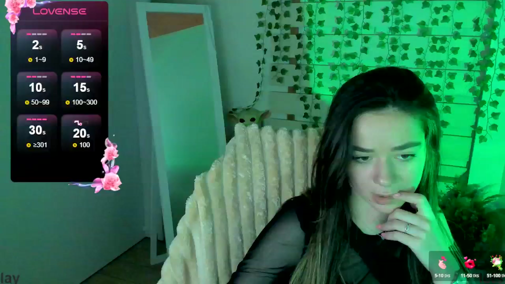 Gallery image thumbnail from KiraLove's myfreecams stream on, 05/20/2025, 10:04 image 5 of 20