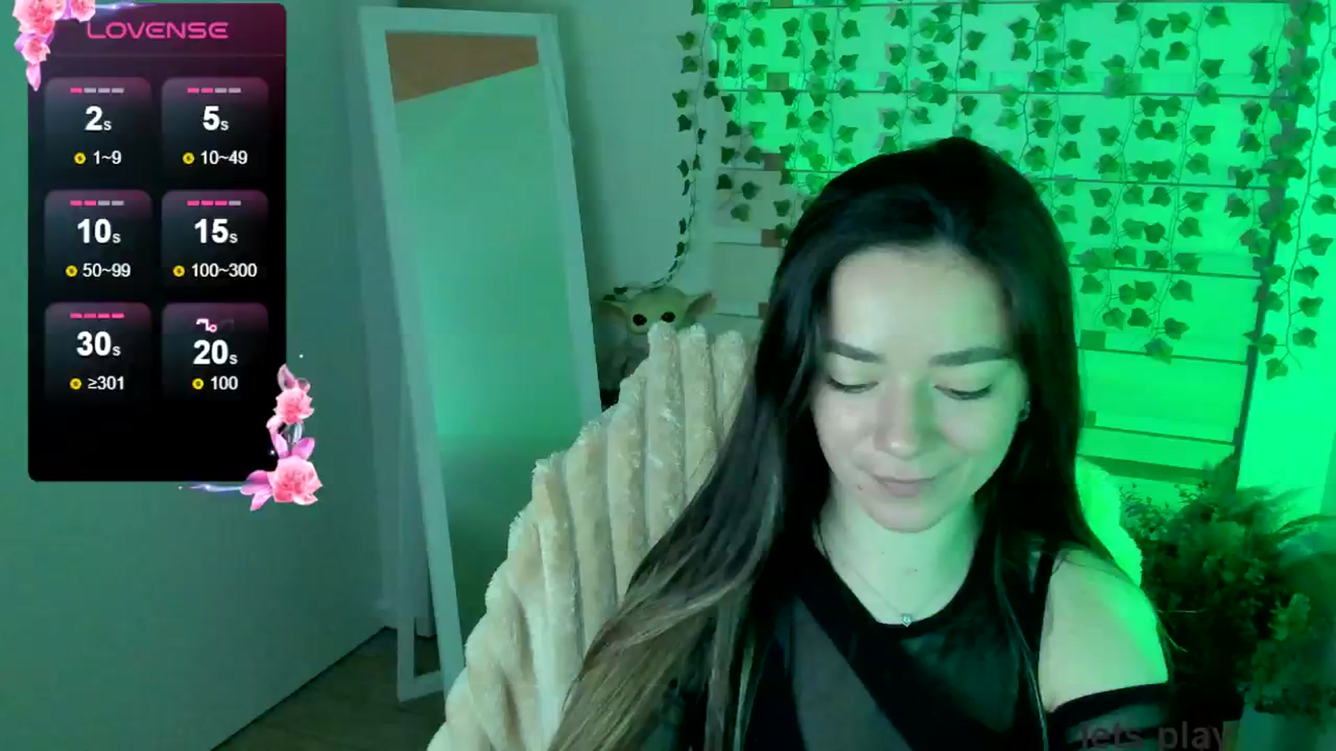 Gallery image thumbnail from KiraLove's myfreecams stream on, 05/20/2025, 10:04 image 9 of 20