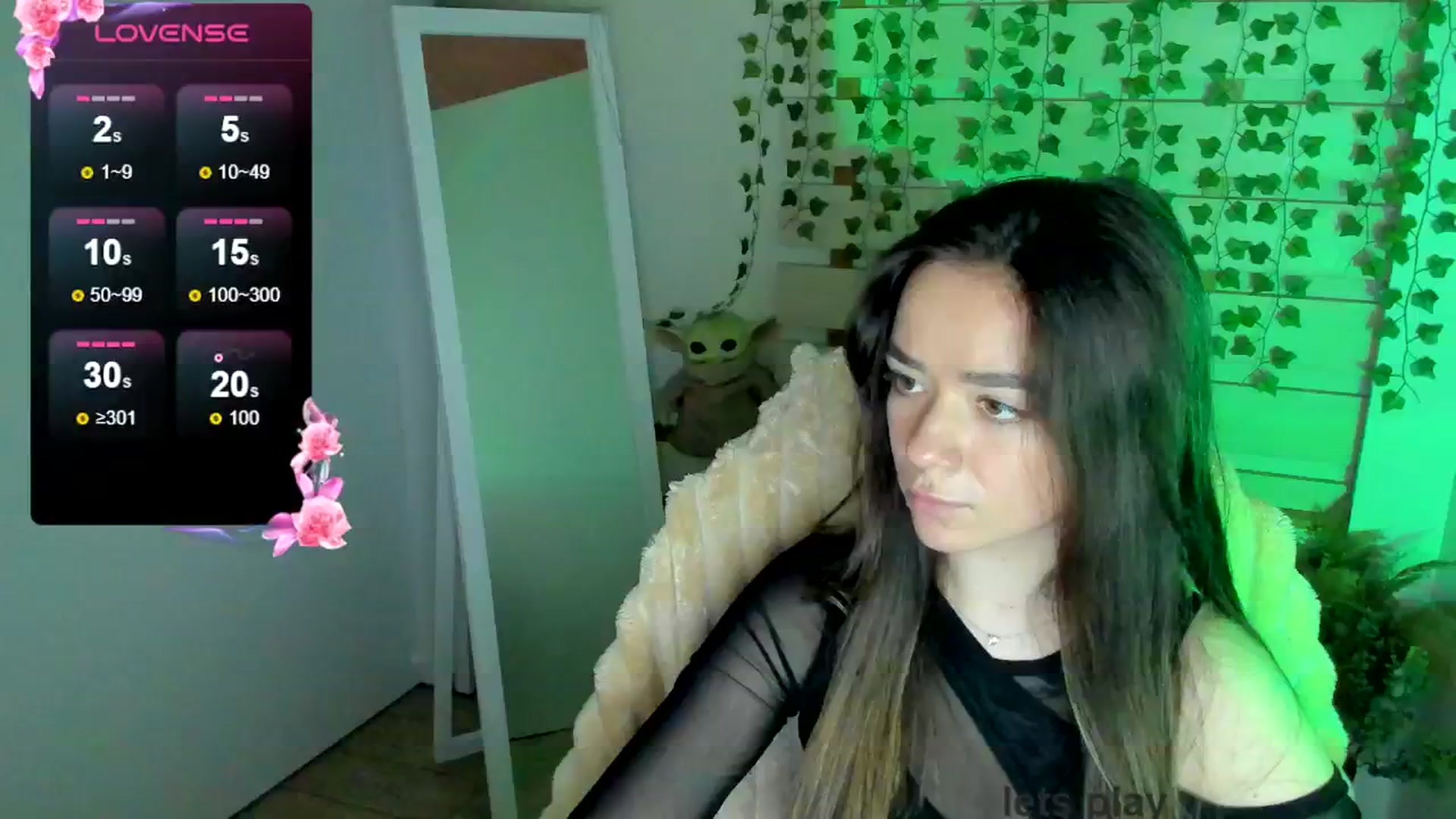 Gallery image thumbnail from KiraLove's myfreecams stream on, 05/20/2025, 10:04 image 20 of 20