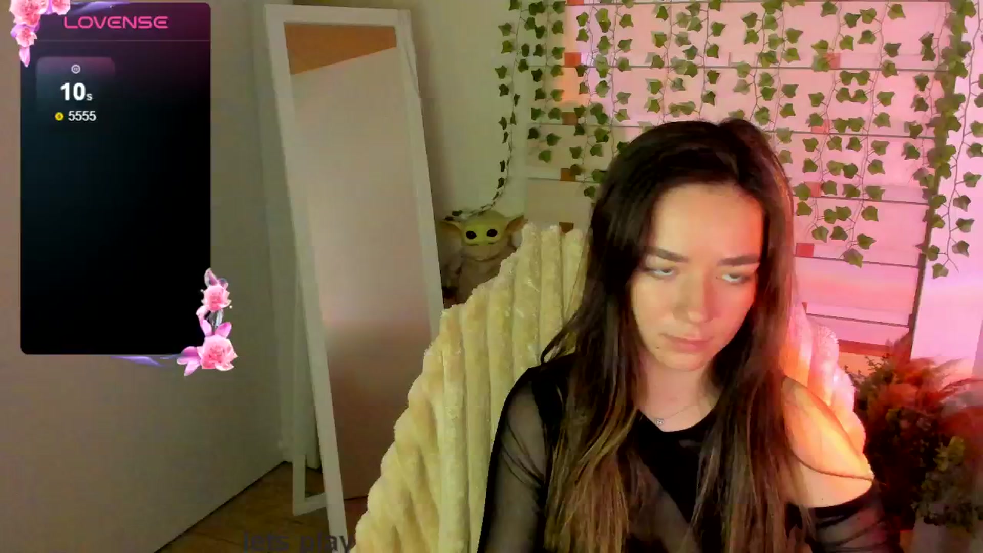 Gallery image thumbnail from KiraLove's myfreecams stream on, 05/20/2025, 10:04 image 18 of 20