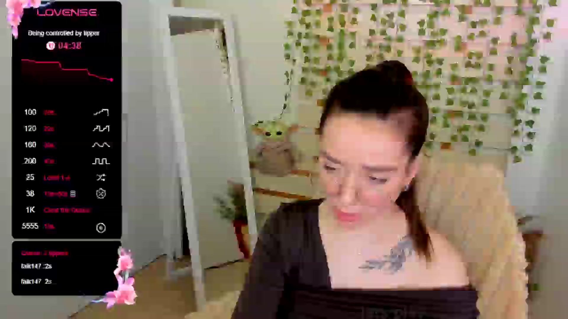 Gallery image thumbnail from KiraLove's myfreecams stream on, 05/24/2025, 10:17 image 15 of 20