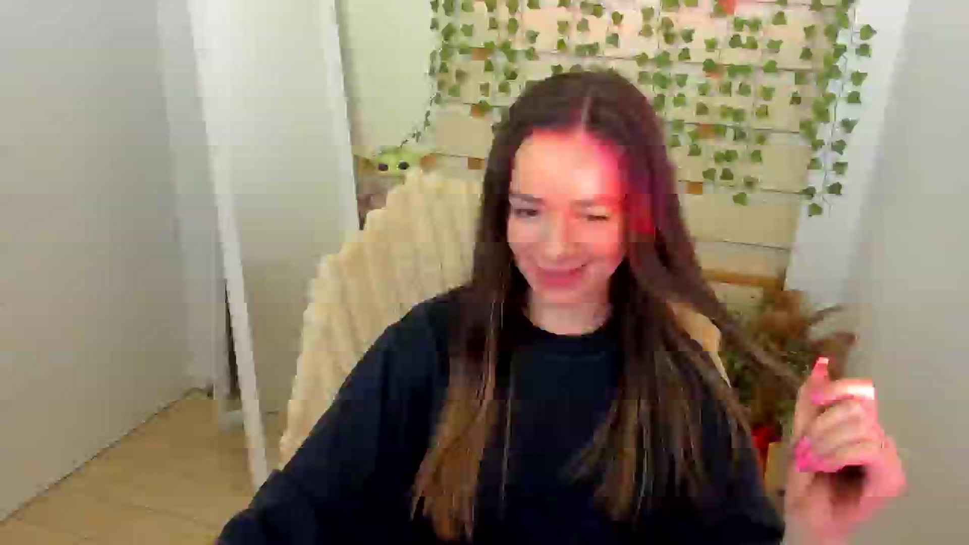 Gallery image thumbnail from KiraLove's myfreecams stream on, 05/26/2025, 12:56 image 1 of 20