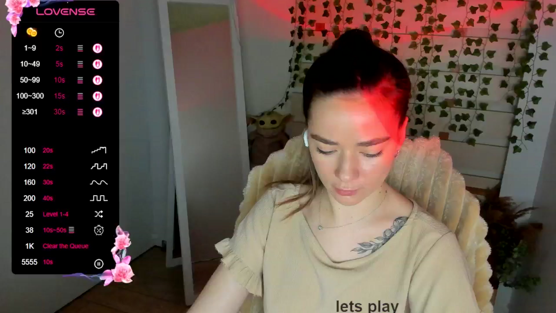 Gallery image thumbnail from KiraLove's myfreecams stream on, 05/27/2025, 09:41 image 18 of 20