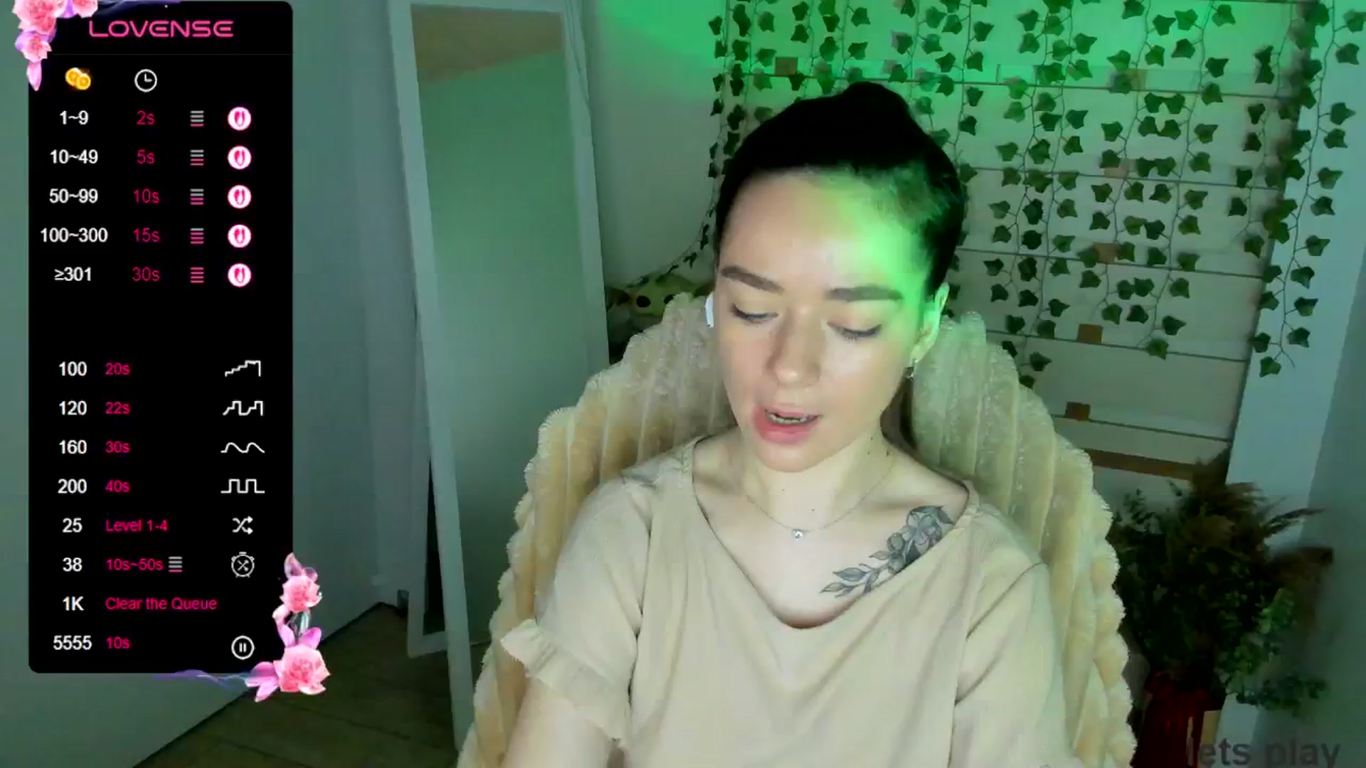 Gallery image thumbnail from KiraLove's myfreecams stream on, 05/27/2025, 09:41 image 1 of 20