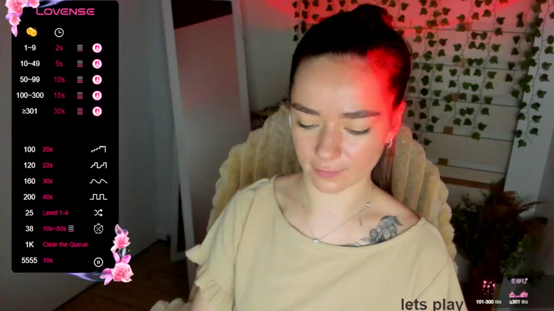 Gallery image thumbnail from KiraLove's myfreecams stream on, 05/27/2025, 11:32 image 17 of 20