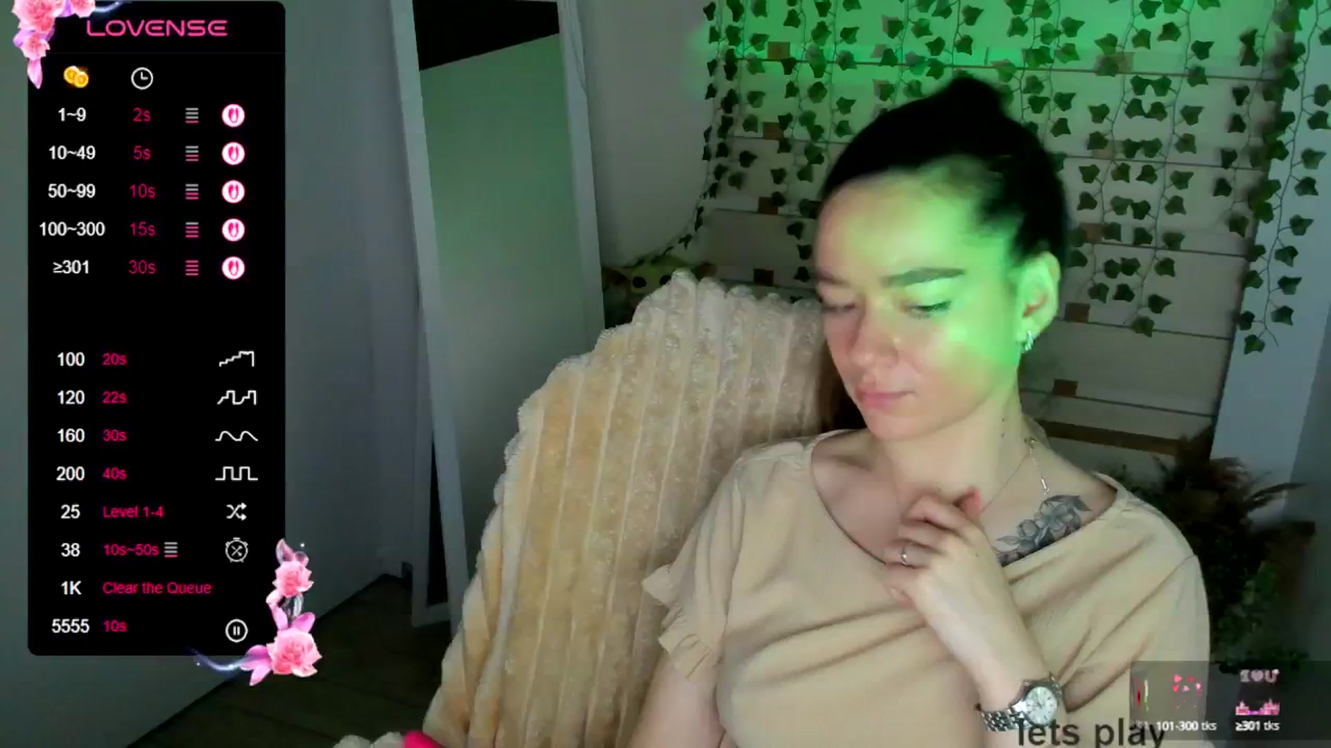 Gallery image thumbnail from KiraLove's myfreecams stream on, 05/27/2025, 11:32 image 2 of 20