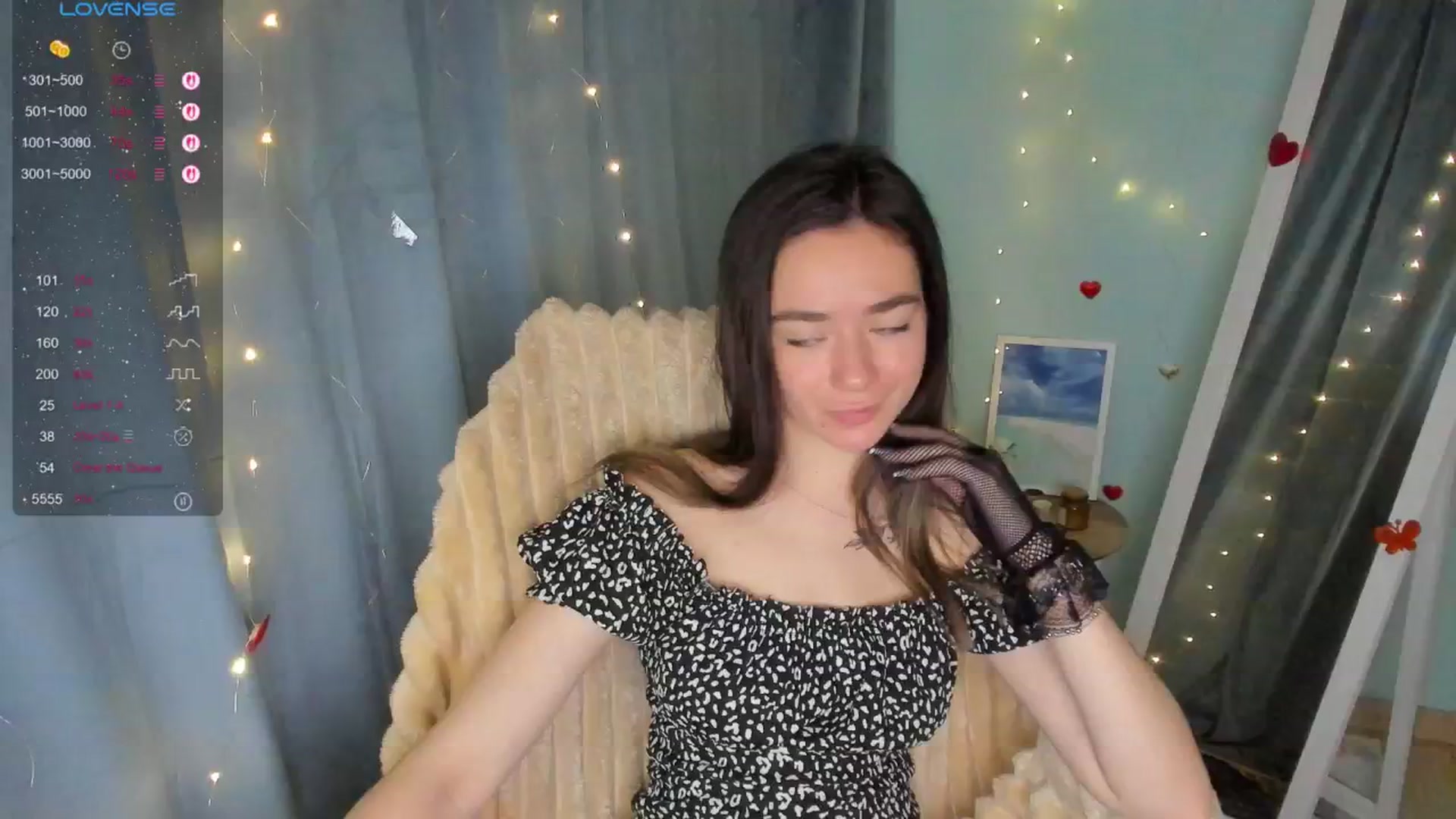 Gallery image thumbnail from KiraLove's myfreecams stream on, 06/11/2025, 07:40 image 16 of 20