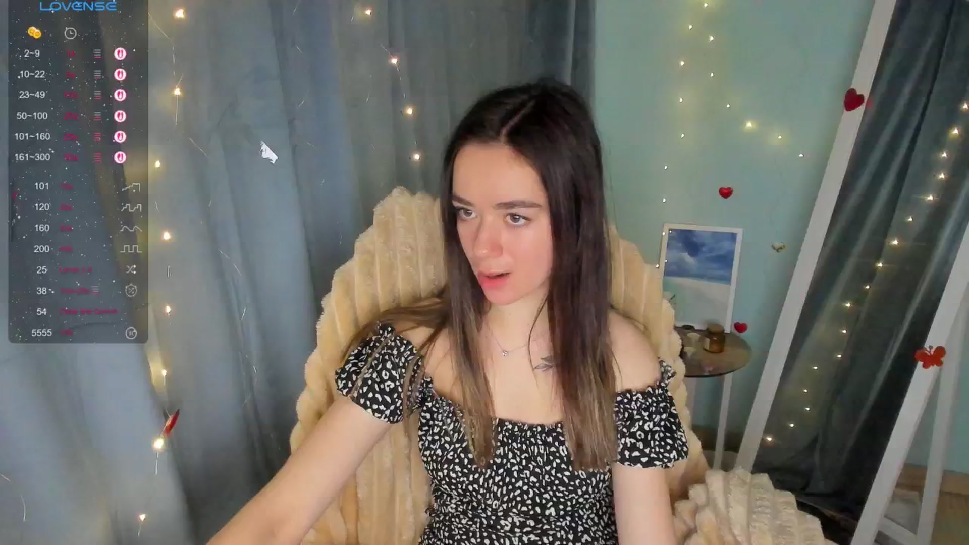Gallery image thumbnail from KiraLove's myfreecams stream on, 06/11/2025, 07:40 image 3 of 20