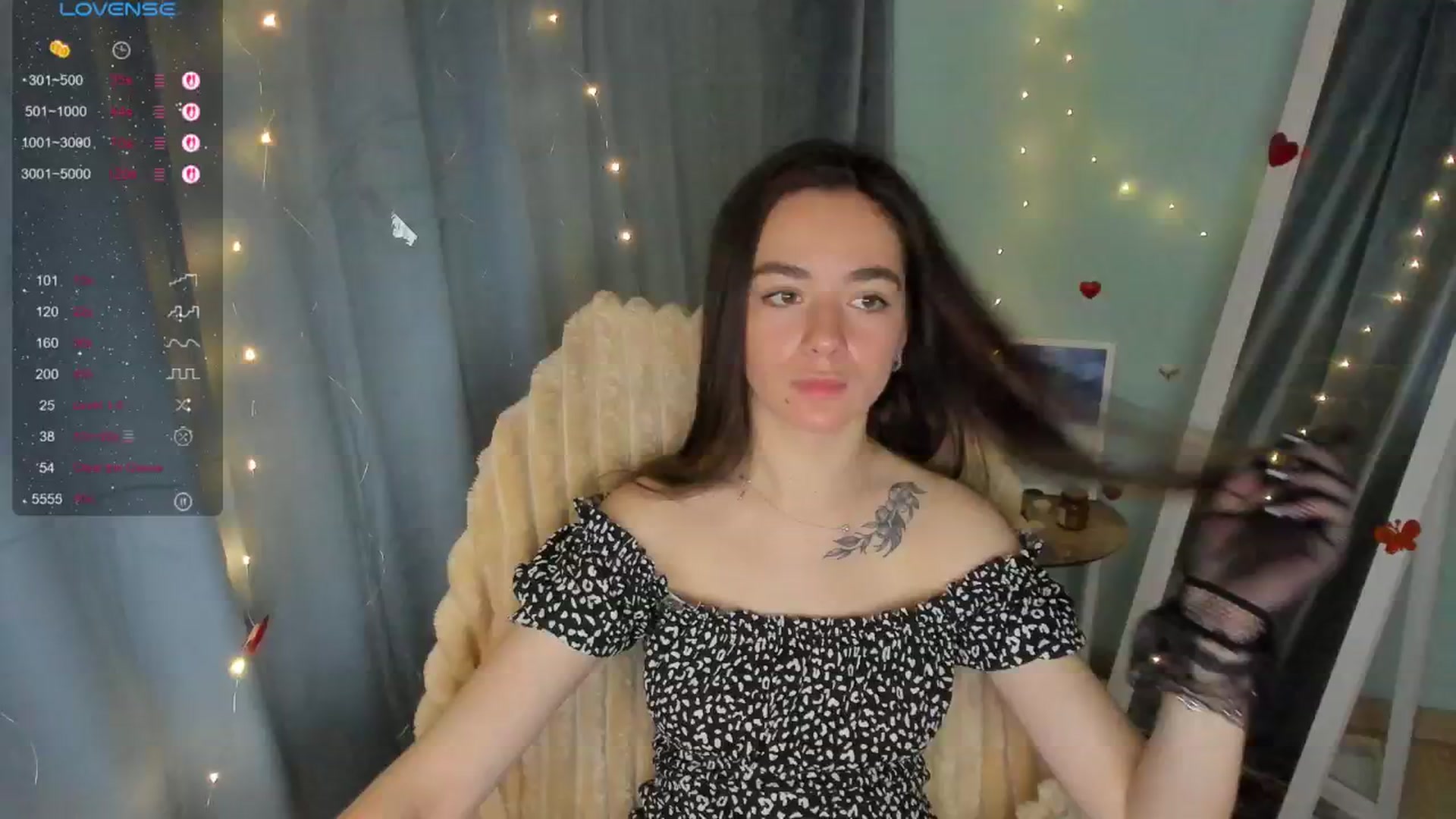 Gallery image thumbnail from KiraLove's myfreecams stream on, 06/11/2025, 07:40 image 11 of 20