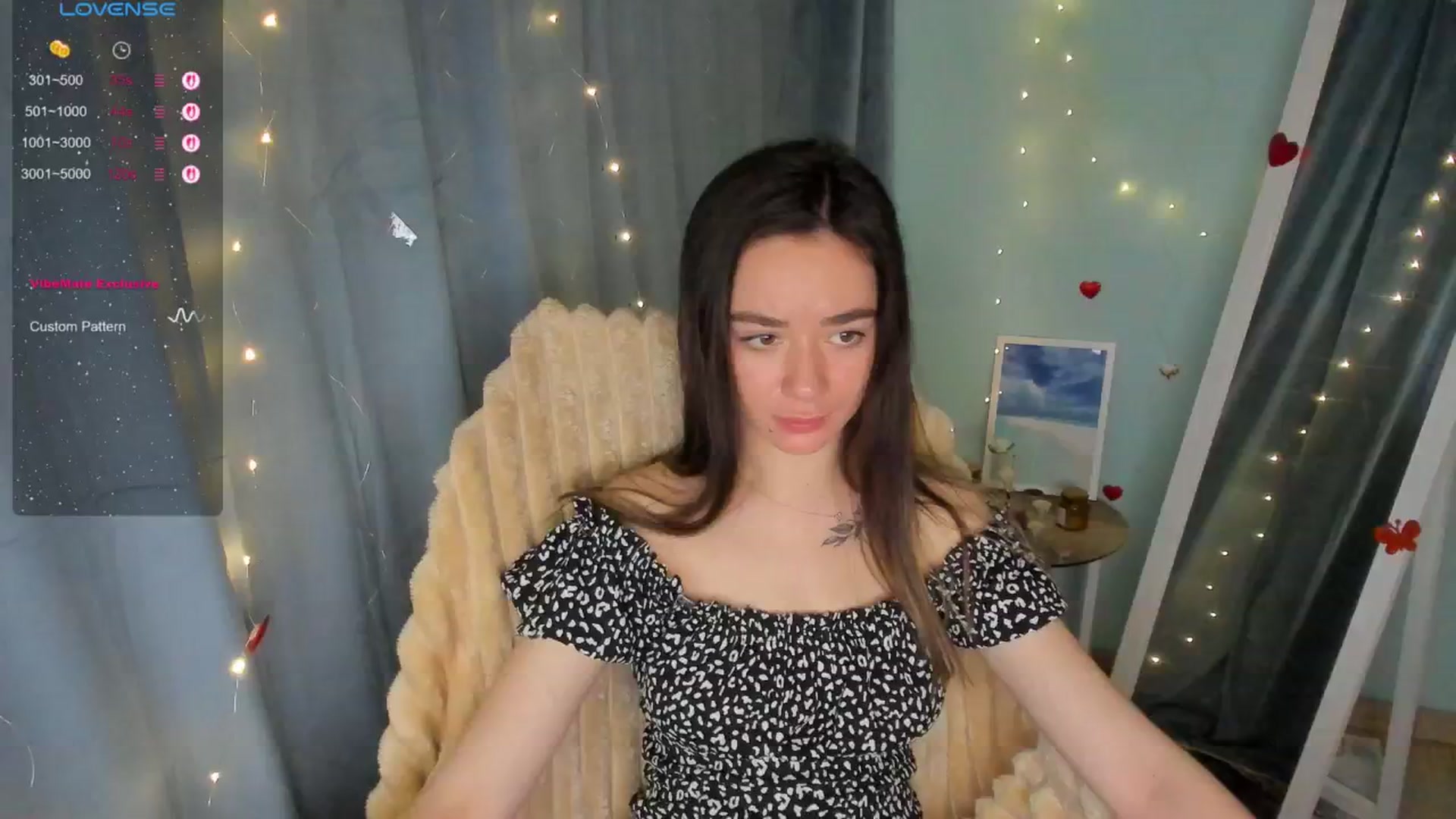 Gallery image thumbnail from KiraLove's myfreecams stream on, 06/11/2025, 07:40 image 18 of 20
