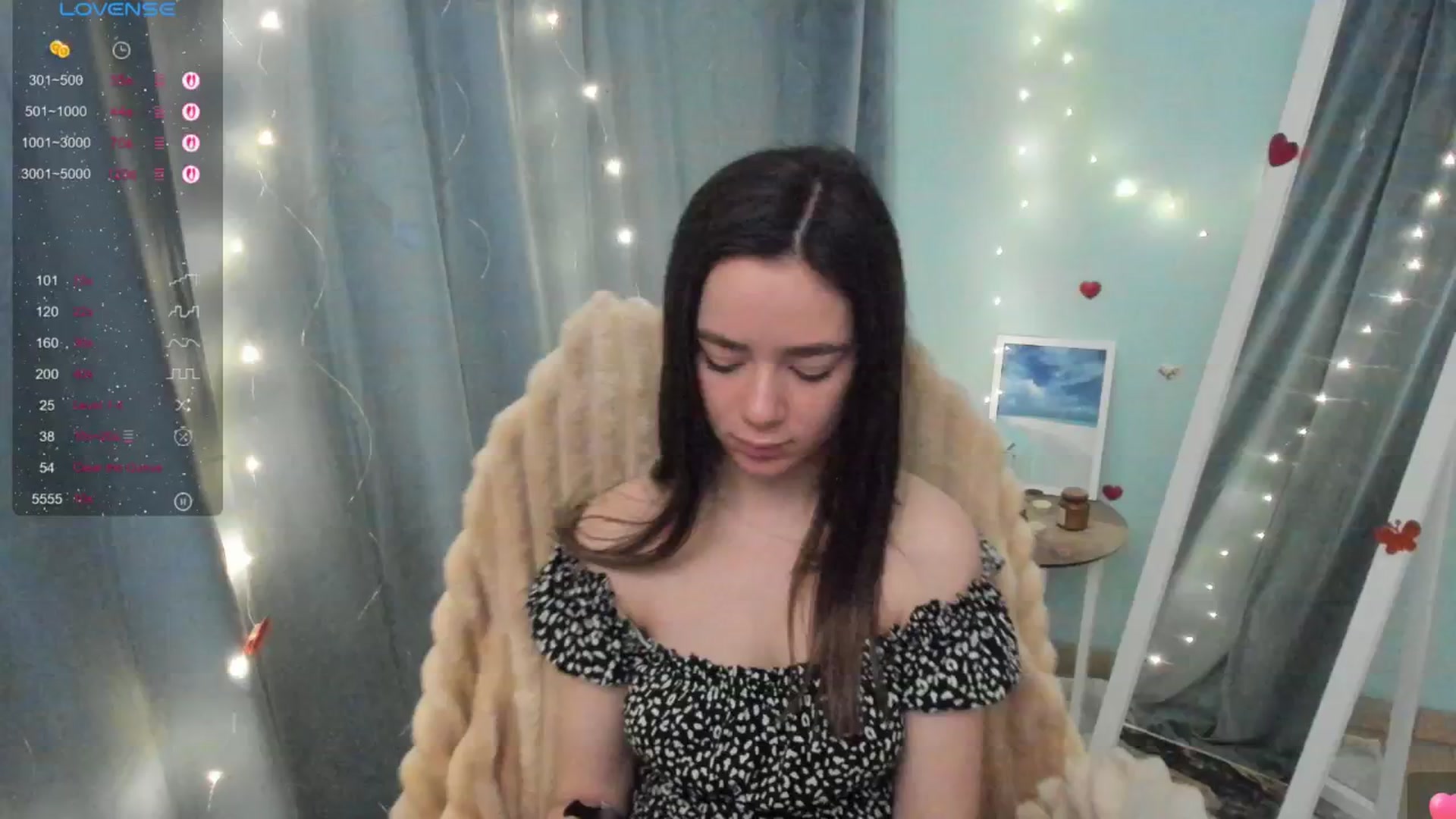 Gallery image thumbnail from KiraLove's myfreecams stream on, 06/11/2025, 07:40 image 19 of 20
