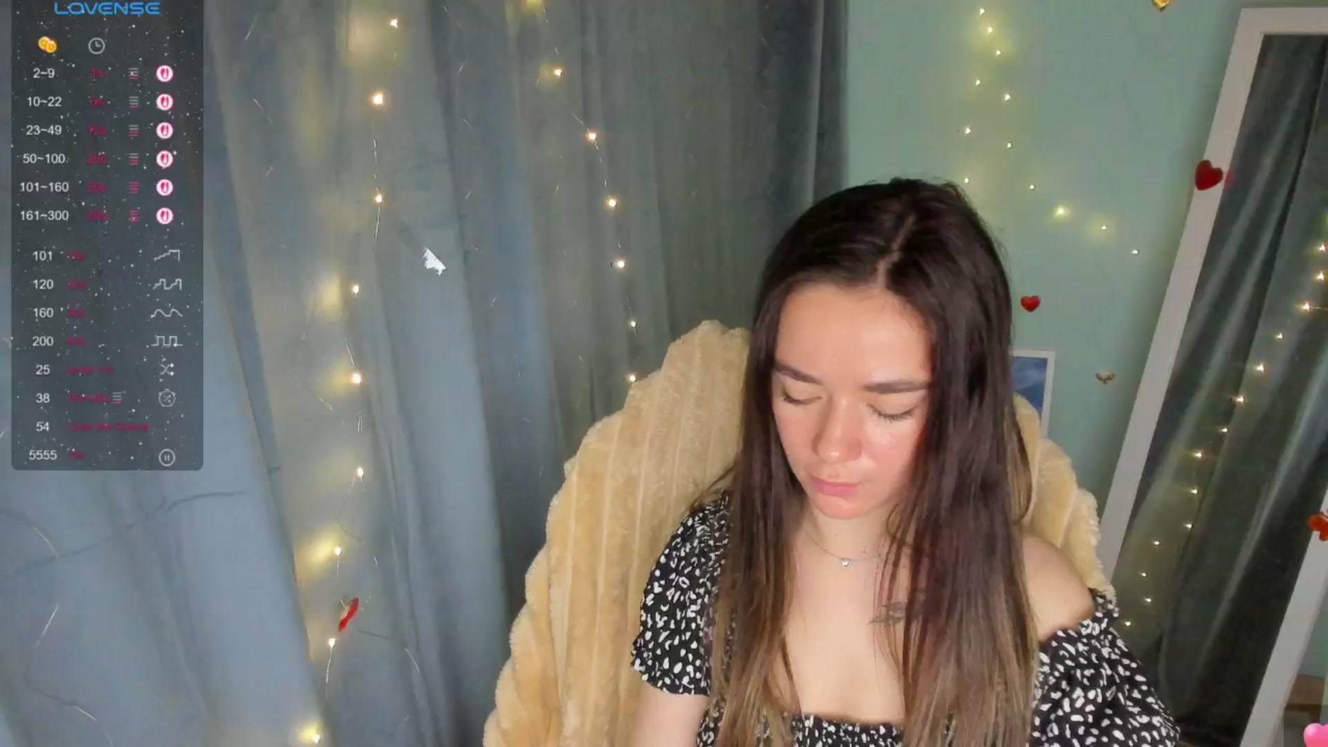 Gallery image thumbnail from KiraLove's myfreecams stream on, 06/11/2025, 11:31 image 12 of 20