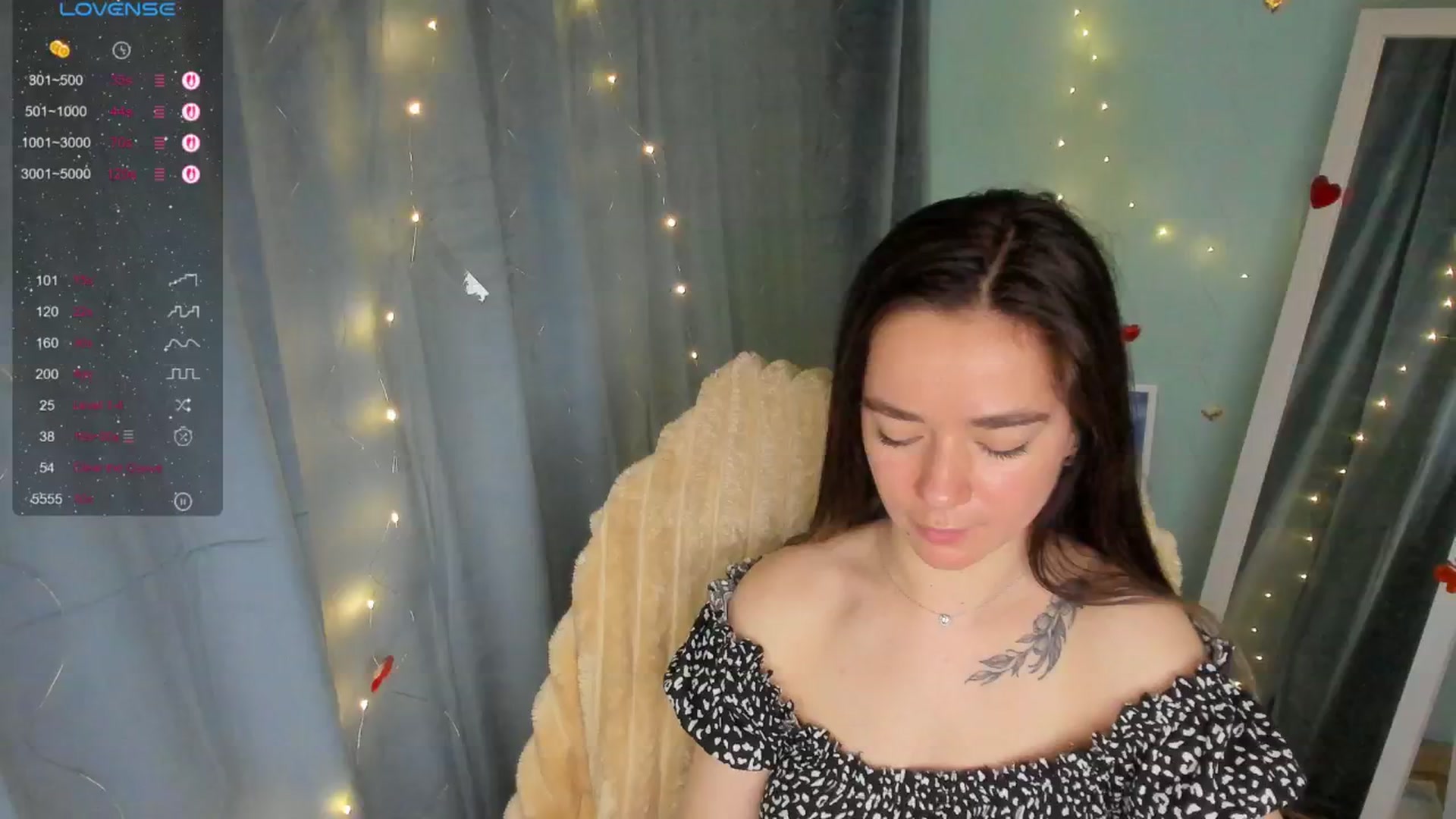 Gallery image thumbnail from KiraLove's myfreecams stream on, 06/11/2025, 11:31 image 10 of 20