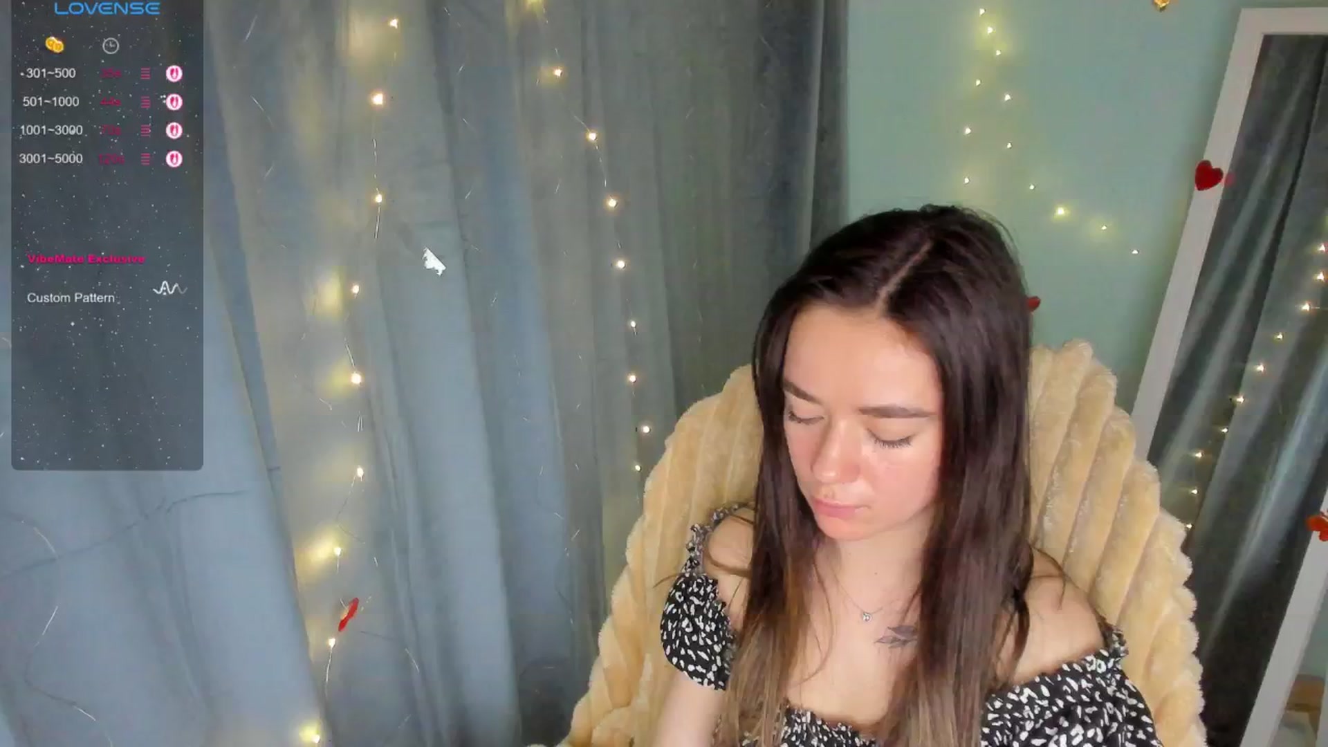 Gallery image thumbnail from KiraLove's myfreecams stream on, 06/11/2025, 11:31 image 18 of 20