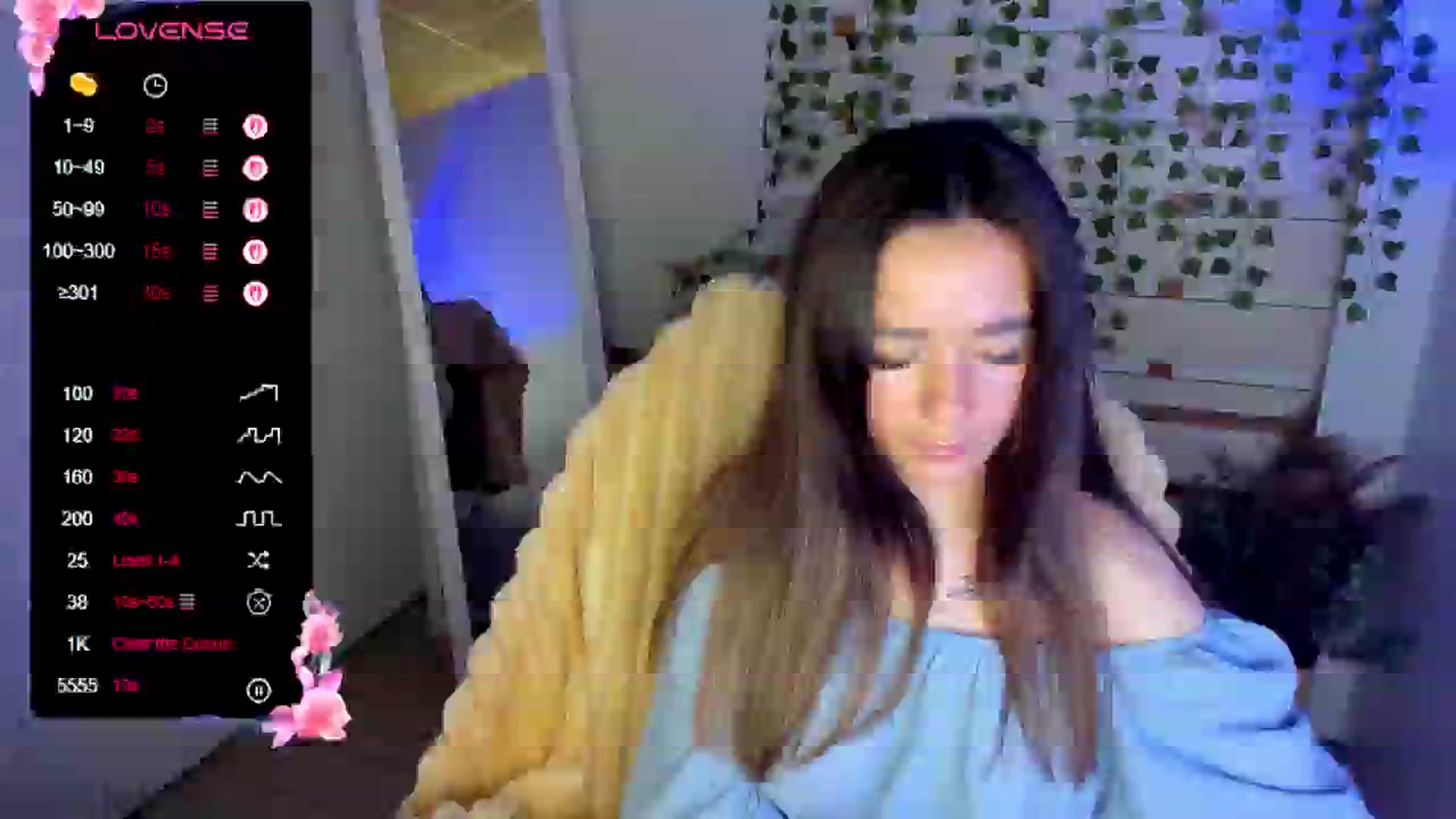 Gallery image thumbnail from KiraLove's myfreecams stream on, 06/15/2025, 11:40 image 10 of 20