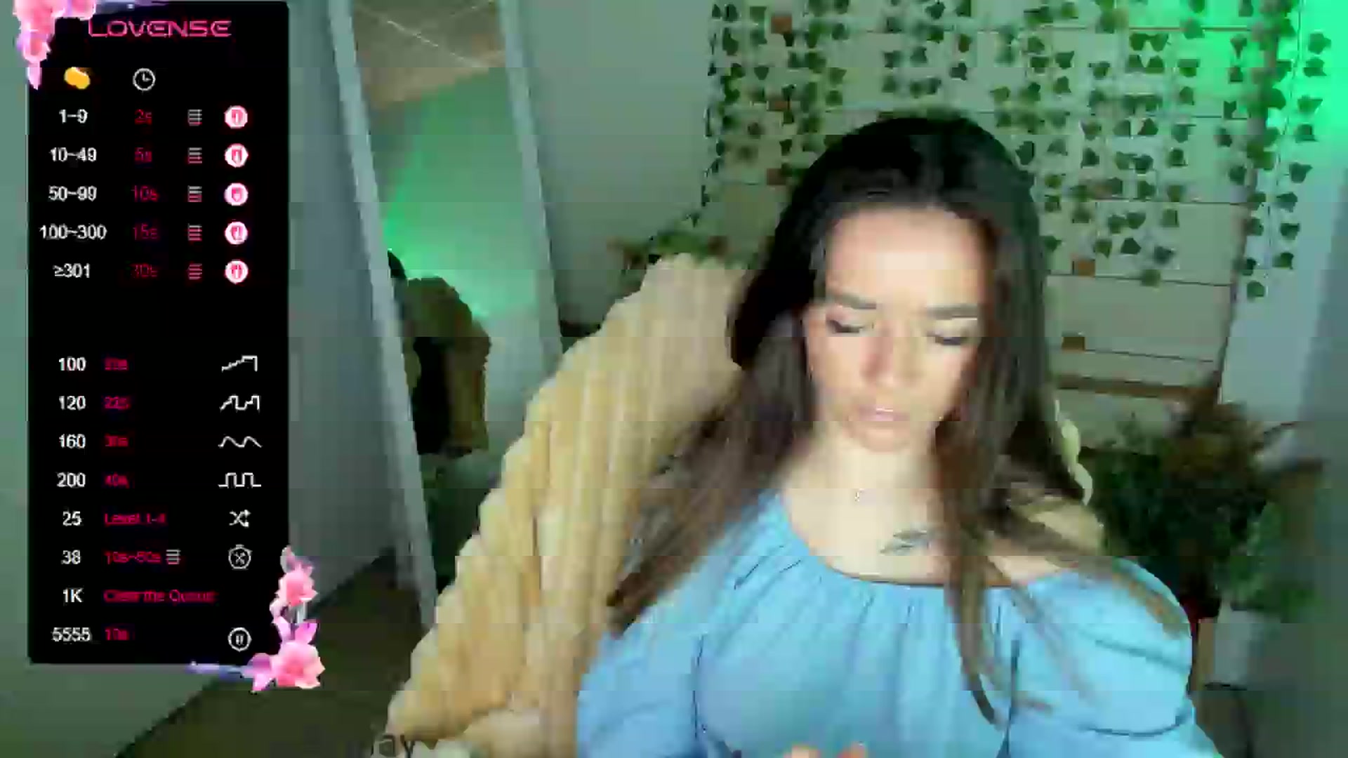 Gallery image thumbnail from KiraLove's myfreecams stream on, 06/15/2025, 11:40 image 19 of 20