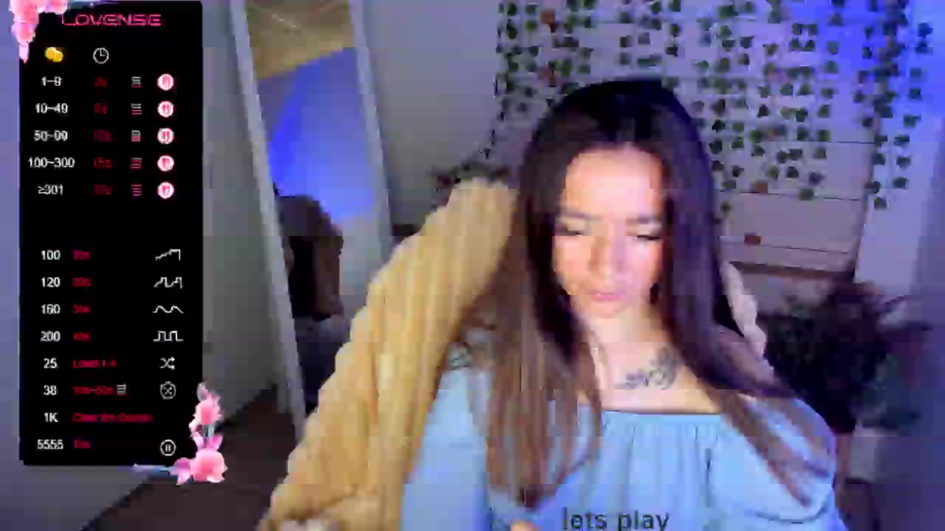 Gallery image thumbnail from KiraLove's myfreecams stream on, 06/15/2025, 11:40 image 15 of 20