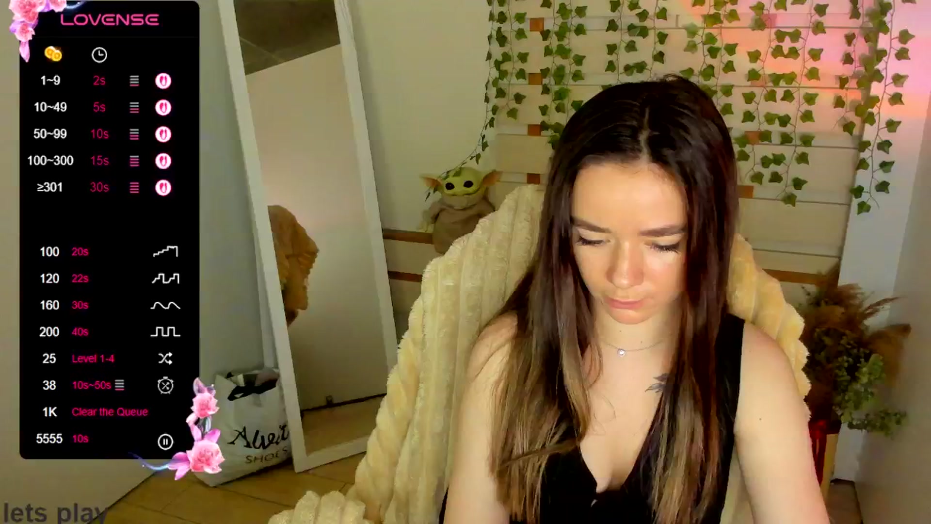 Gallery image thumbnail from KiraLove's myfreecams stream on, 06/17/2025, 11:45 image 3 of 20